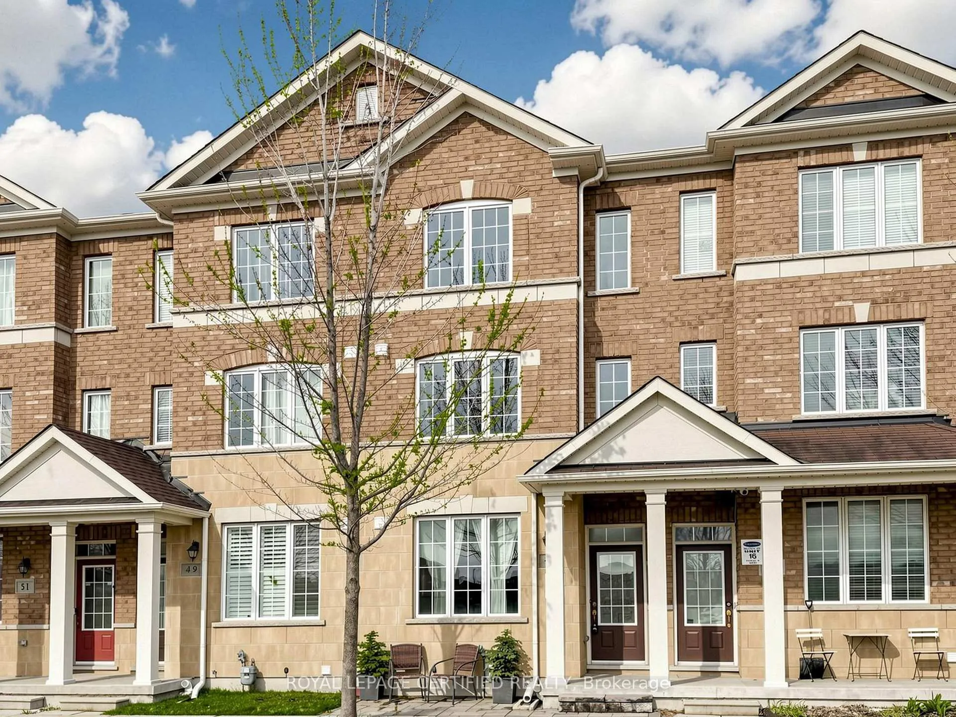 Photo 2 of 47 Red Brick Road, Markham, Cornell — HOMEH