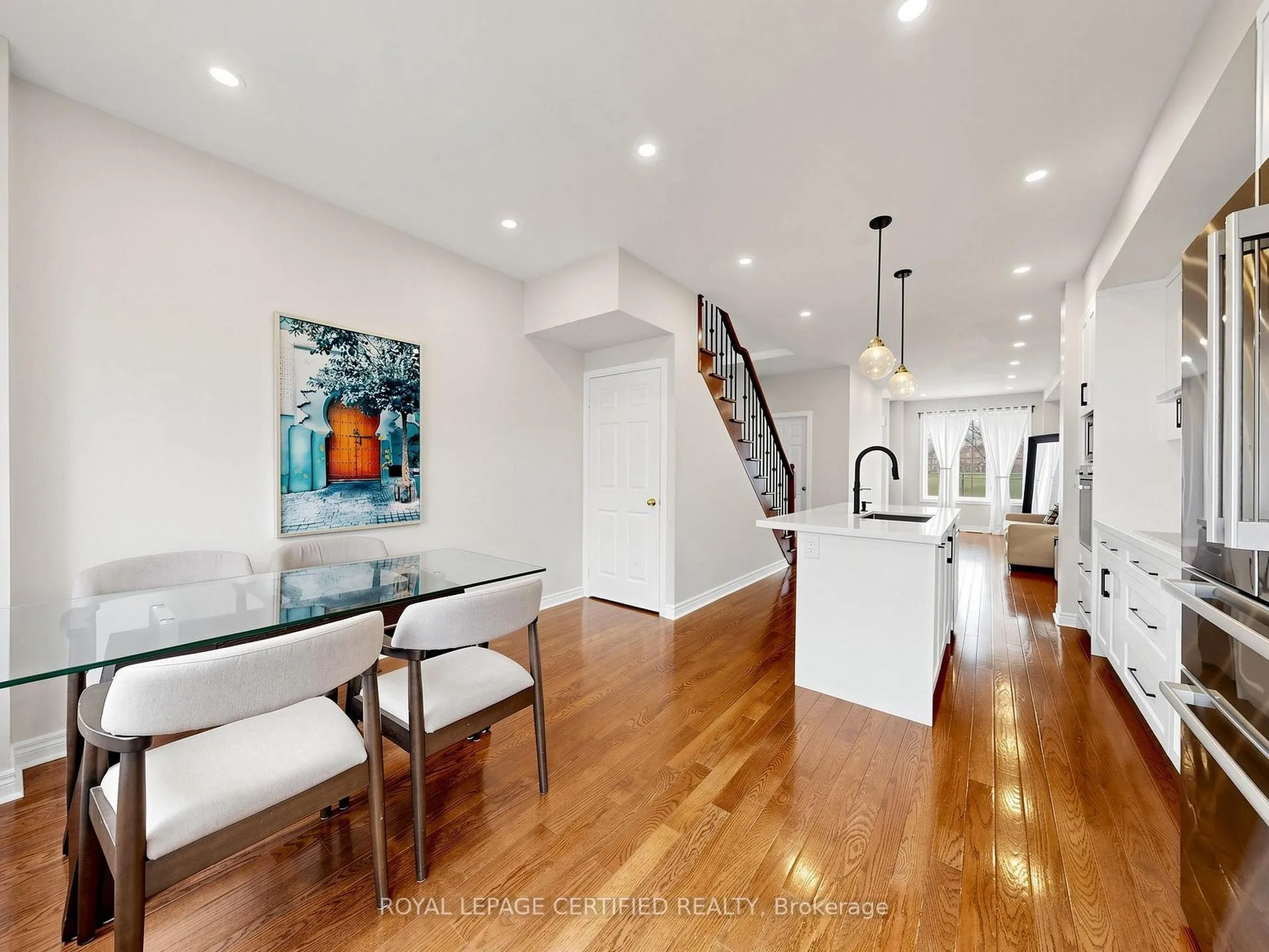 Photo 9 of 47 Red Brick Road, Markham, Cornell — HOMEH