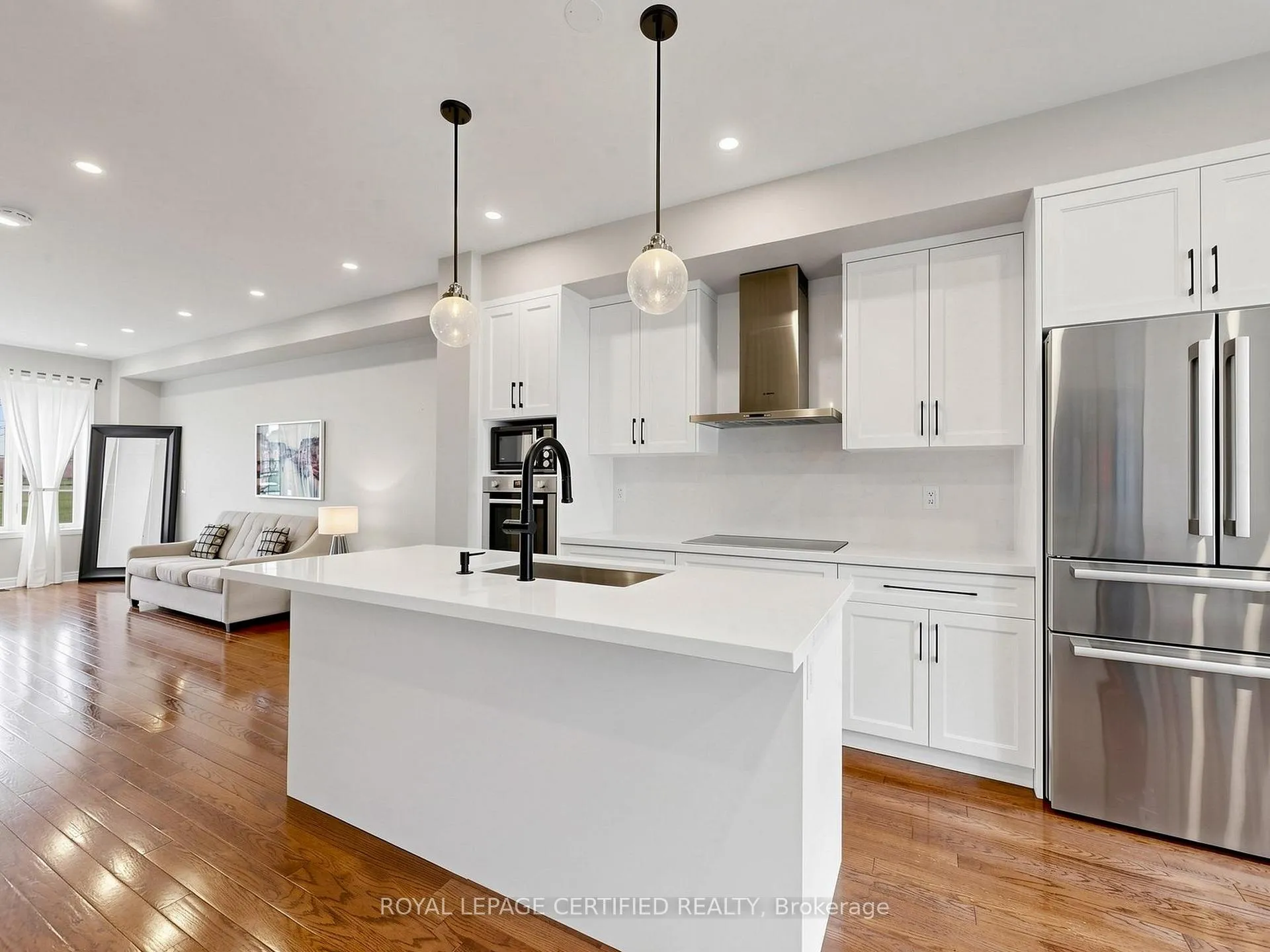 Photo 11 of 47 Red Brick Road, Markham, Cornell — HOMEH