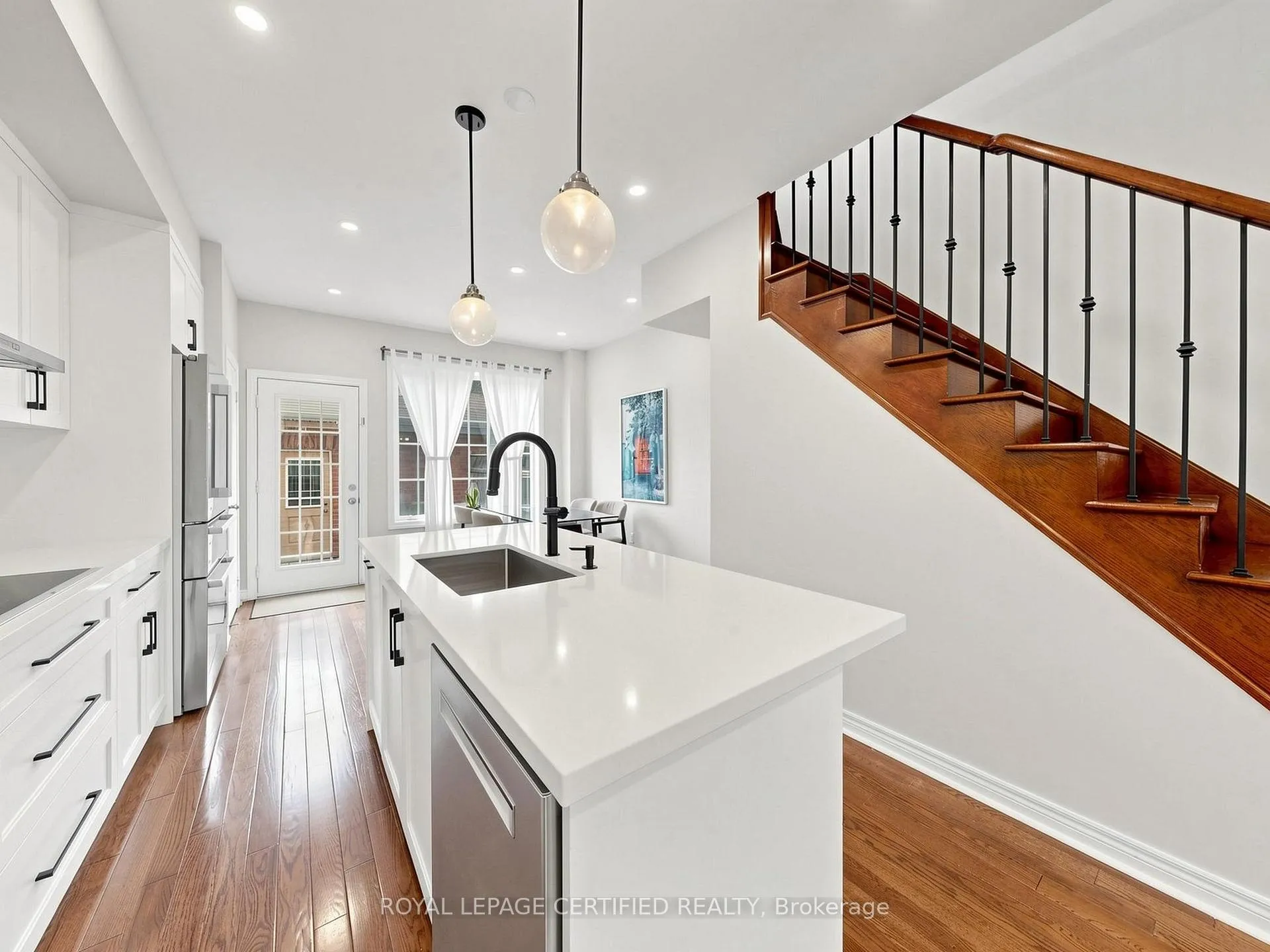Photo 13 of 47 Red Brick Road, Markham, Cornell — HOMEH