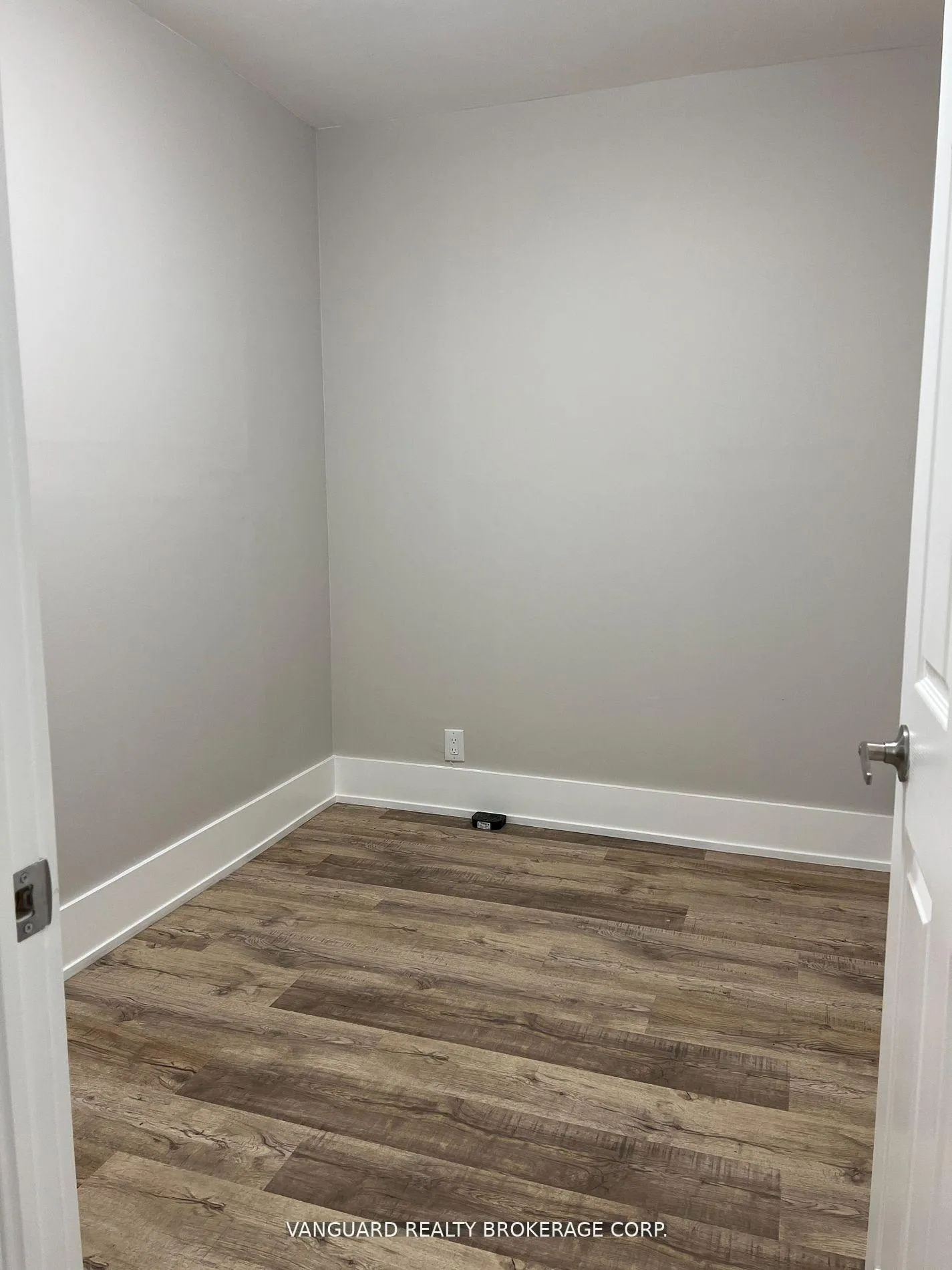 Photo 7 of 1623A Eglinton Avenue, Toronto, Oakwood Village — HOMEH
