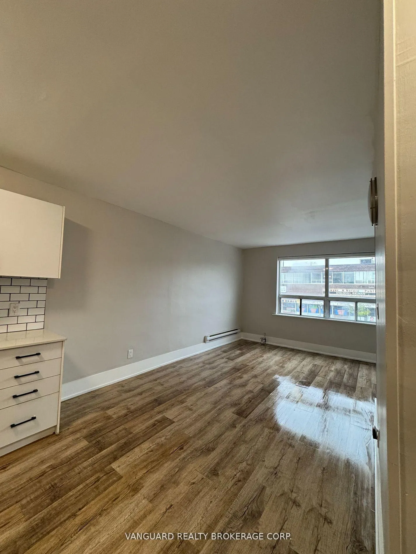 Photo 2 of 1623A Eglinton Avenue, Toronto, Oakwood Village — HOMEH