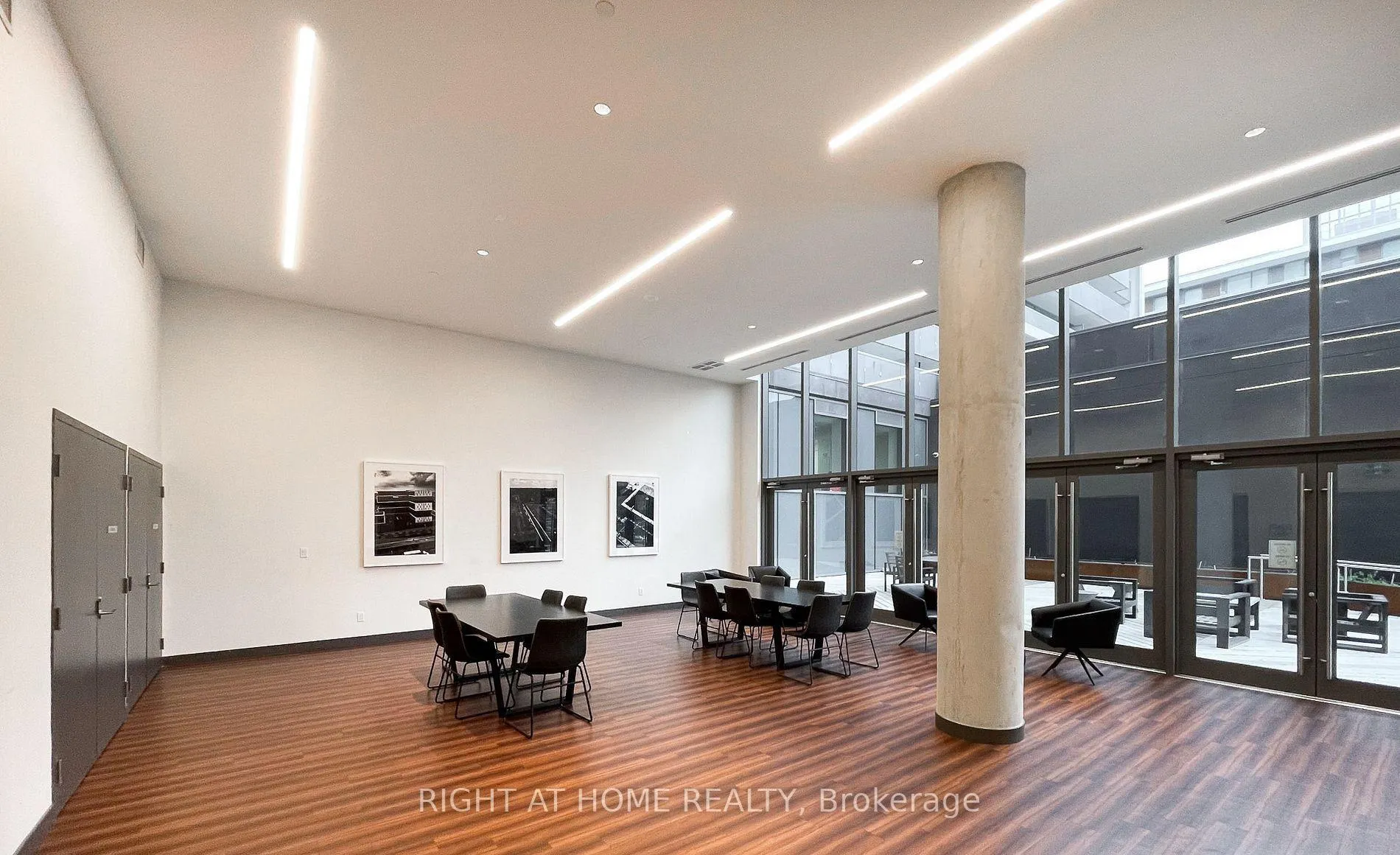Photo 10 of Unit 1514, 120 Varna Drive, Toronto, Englemount-Lawrence — HOMEH