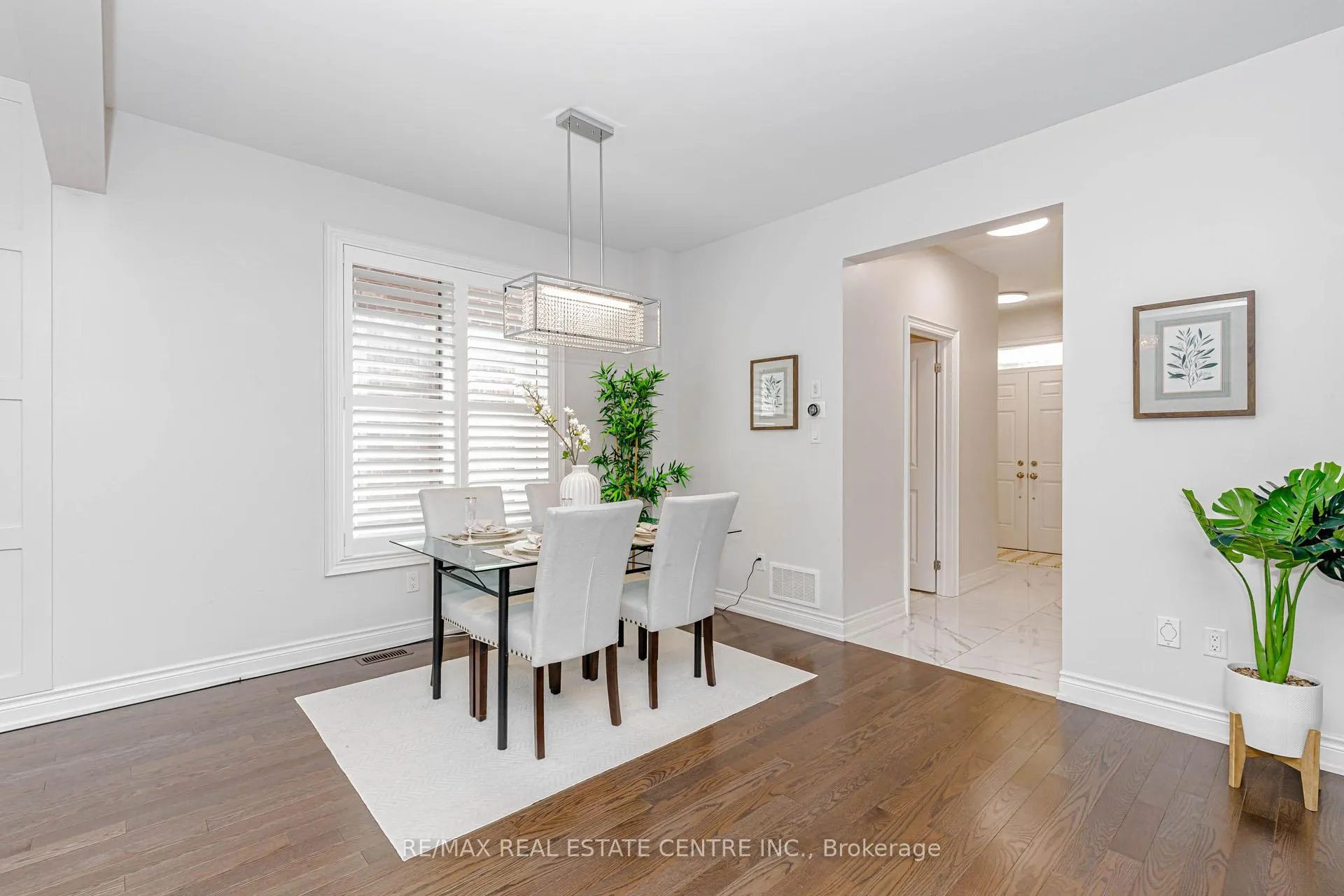 Photo 6 of 1311 Britton Crescent, Milton, Ford — HOMEH