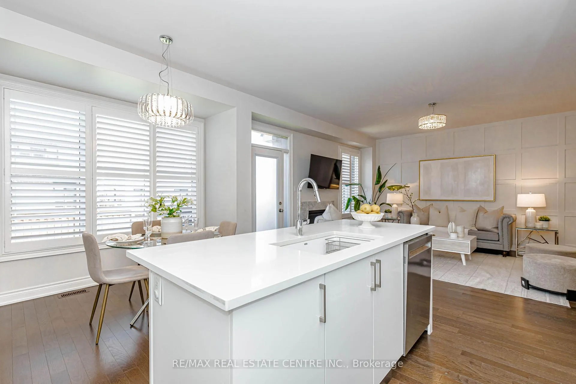 Photo 15 of 1311 Britton Crescent, Milton, Ford — HOMEH