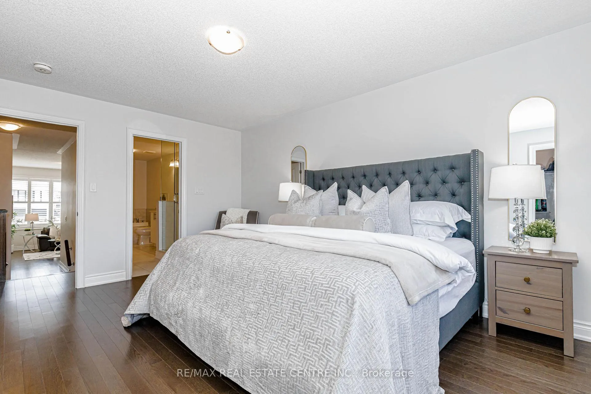 Photo 21 of 1311 Britton Crescent, Milton, Ford — HOMEH