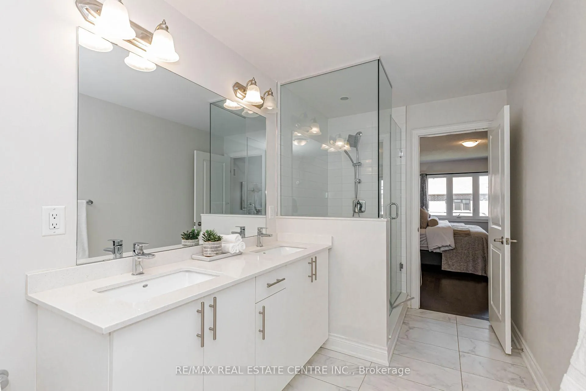 Photo 23 of 1311 Britton Crescent, Milton, Ford — HOMEH