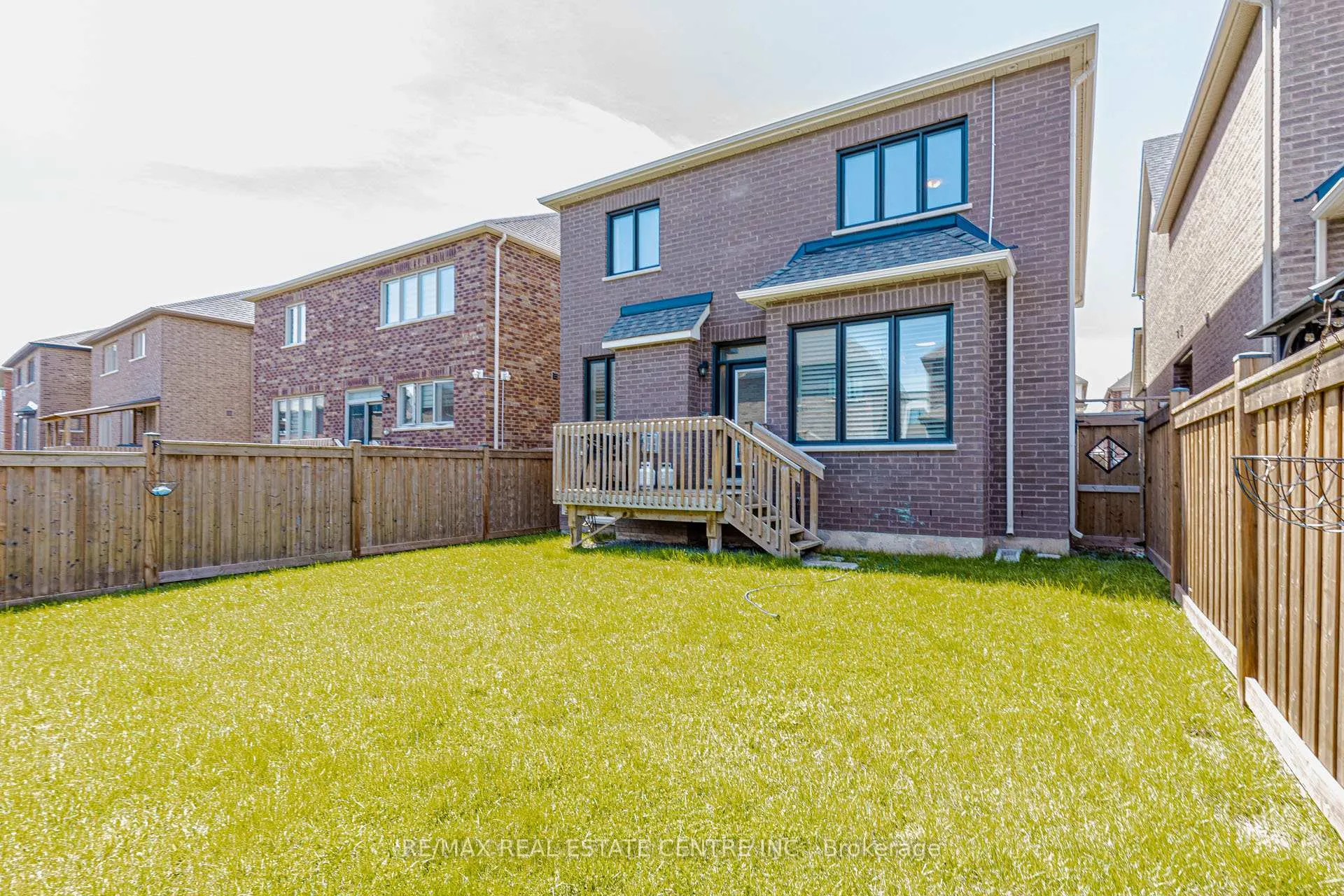 Photo 31 of 1311 Britton Crescent, Milton, Ford — HOMEH