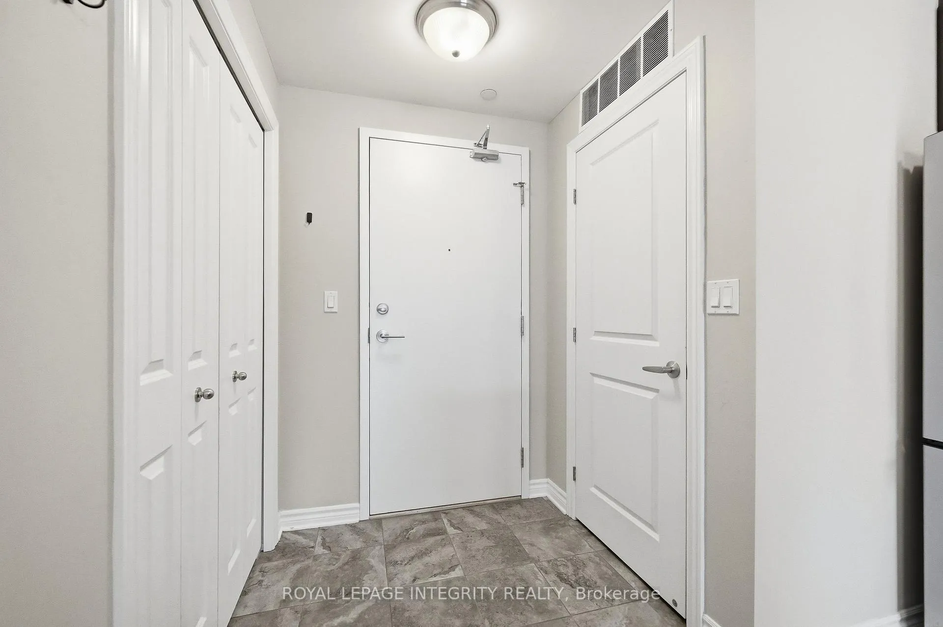Photo 6 of Unit 412, 120 Prestige Circle, Ottawa, Chatelaine Village — HOMEH