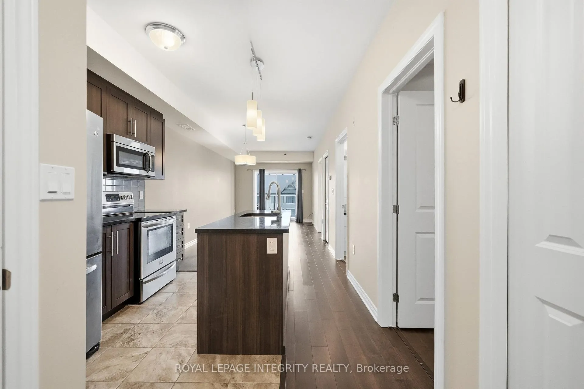 Photo 7 of Unit 412, 120 Prestige Circle, Ottawa, Chatelaine Village — HOMEH