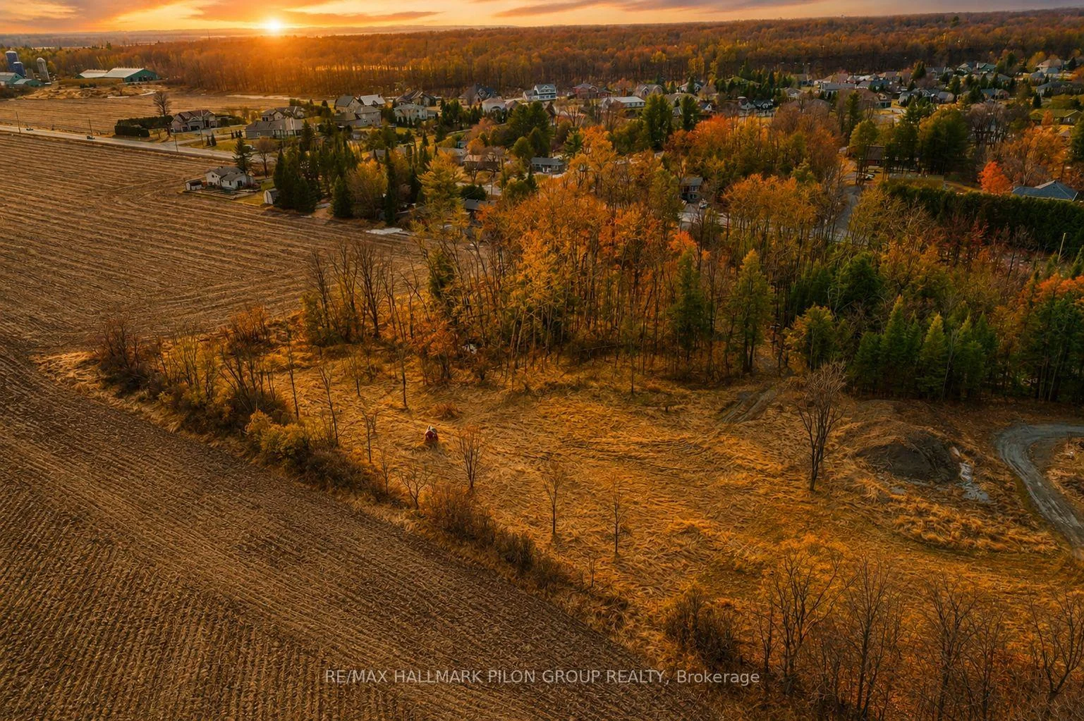 Photo 3 of 1219 Dunning Road, Ottawa, Cumberland Village — HOMEH