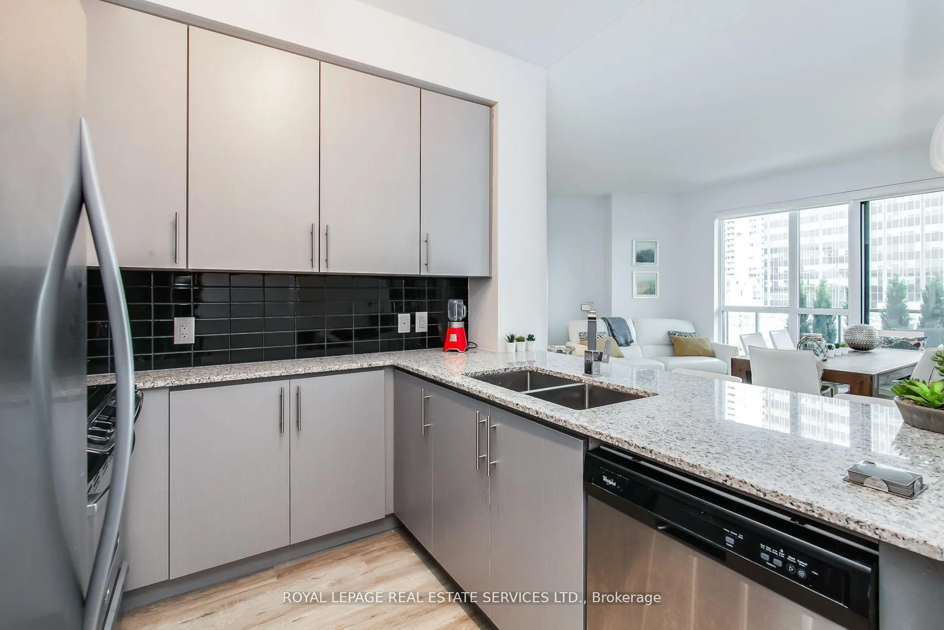 Photo 10 of Unit 615, 60 Berwick Avenue, Toronto, Yonge-Eglinton — HOMEH