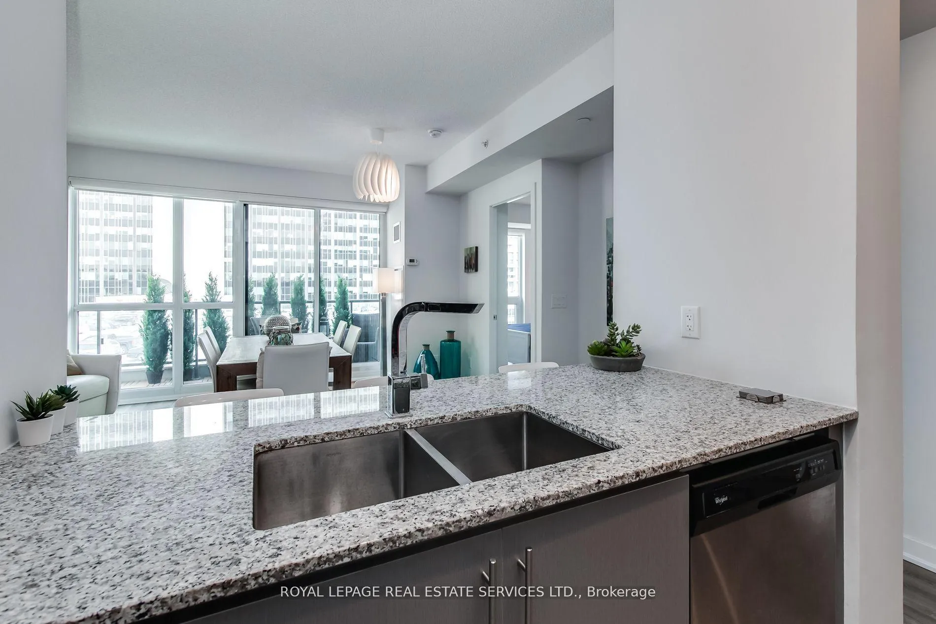 Photo 11 of Unit 615, 60 Berwick Avenue, Toronto, Yonge-Eglinton — HOMEH