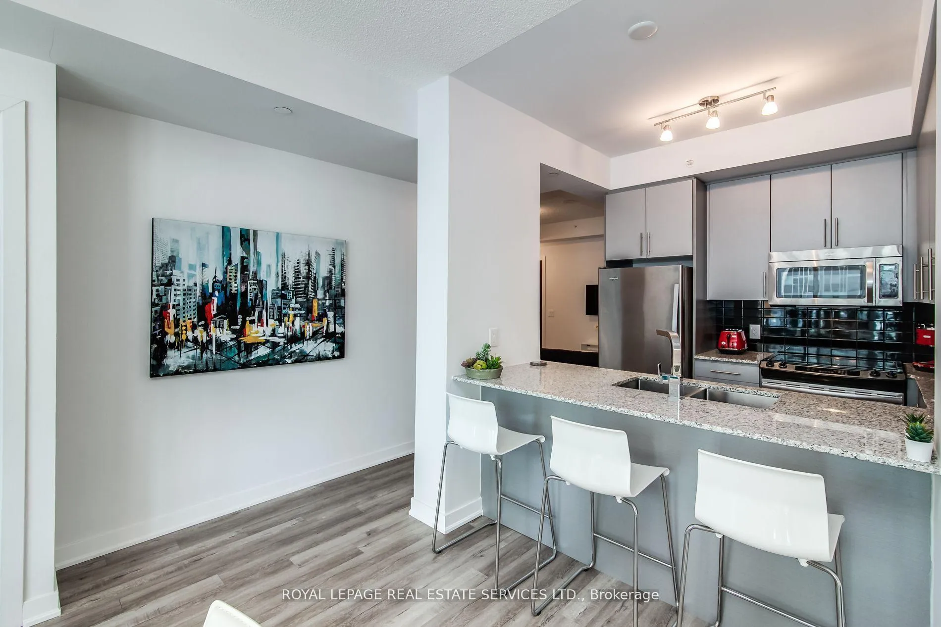 Photo 12 of Unit 615, 60 Berwick Avenue, Toronto, Yonge-Eglinton — HOMEH