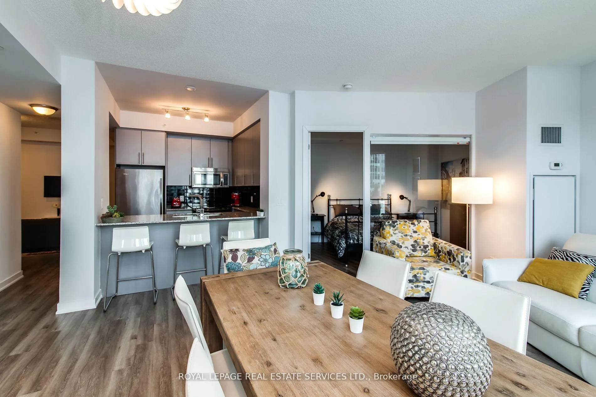 Photo 17 of Unit 615, 60 Berwick Avenue, Toronto, Yonge-Eglinton — HOMEH