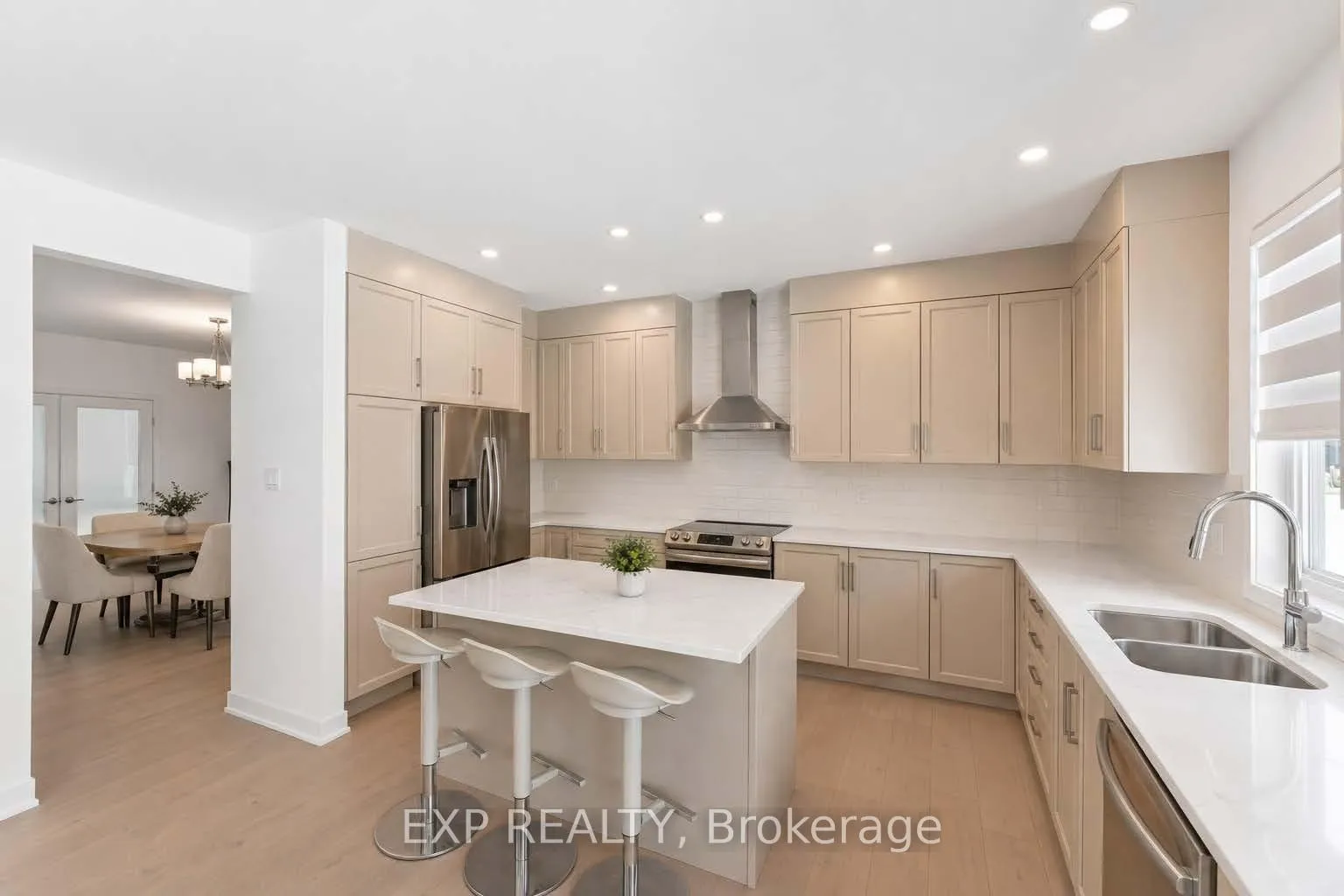 Photo 5 of 511 Adanae Way, Ottawa, Riverside South/Gloucester Glen — HOMEH