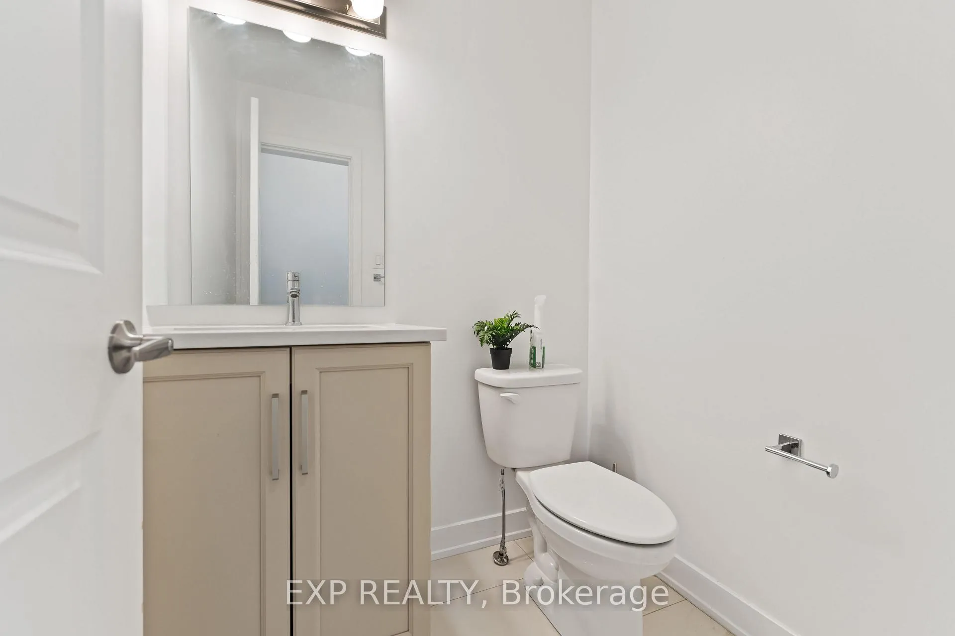 Photo 8 of 511 Adanae Way, Ottawa, Riverside South/Gloucester Glen — HOMEH