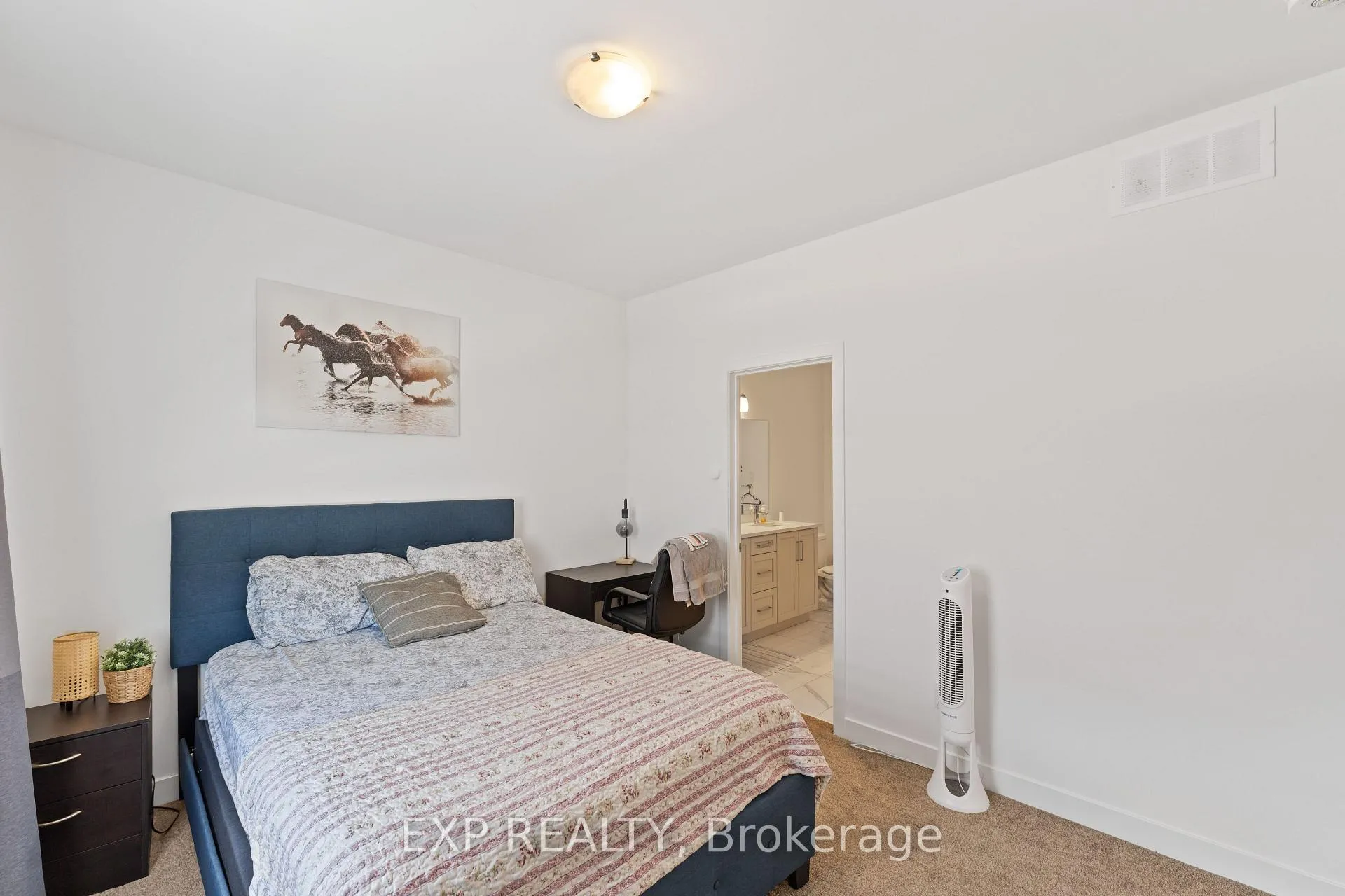 Photo 13 of 511 Adanae Way, Ottawa, Riverside South/Gloucester Glen — HOMEH