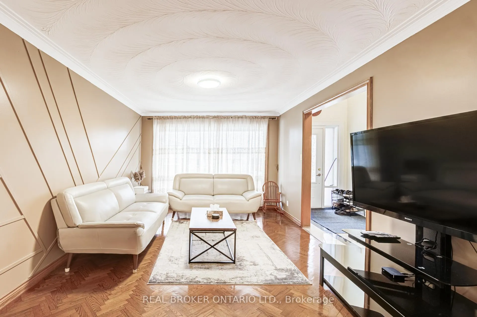 Photo 6 of Unit UPPER, 110 Commonwealth Avenue, Scarborough, Kennedy Park — HOMEH