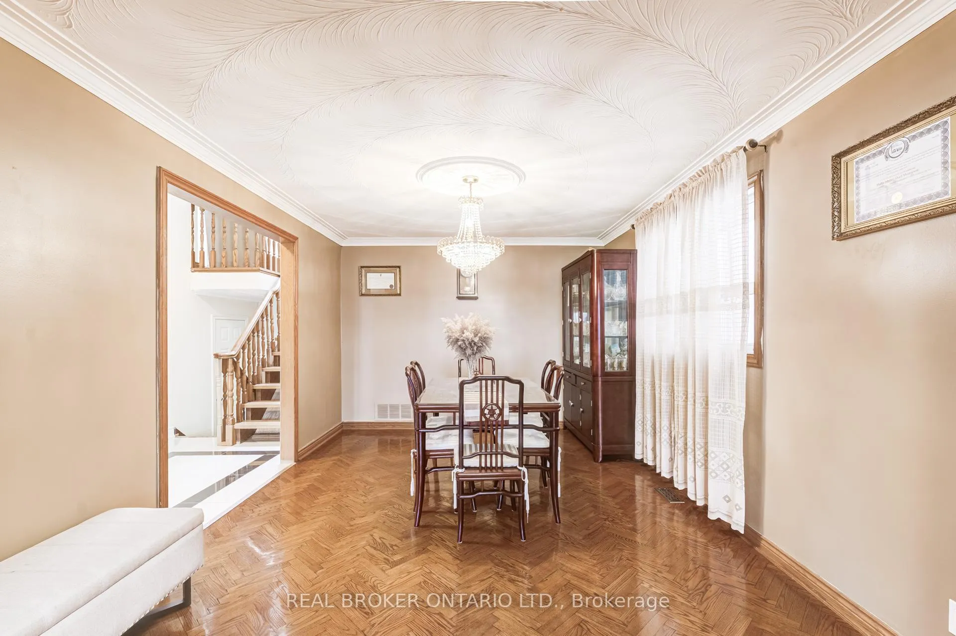 Photo 7 of Unit UPPER, 110 Commonwealth Avenue, Scarborough, Kennedy Park — HOMEH