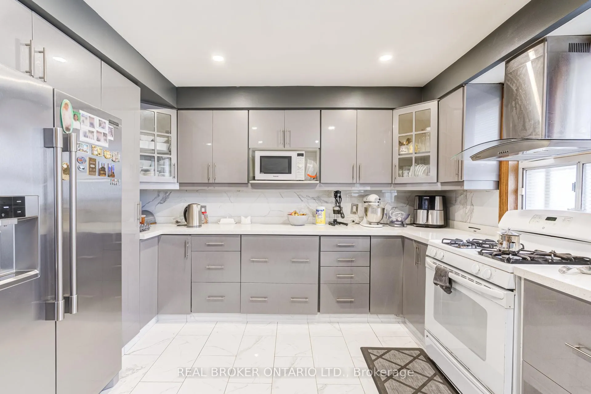 Photo 12 of Unit UPPER, 110 Commonwealth Avenue, Scarborough, Kennedy Park — HOMEH