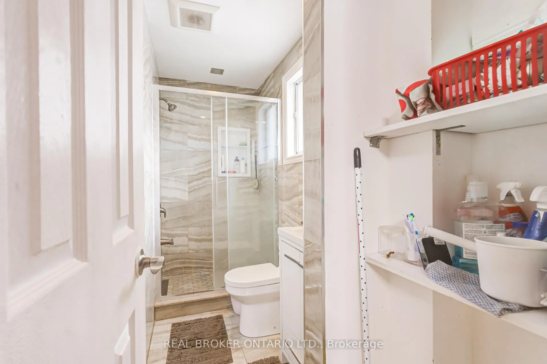 Photo 18 of Unit UPPER, 110 Commonwealth Avenue, Scarborough, Kennedy Park — HOMEH