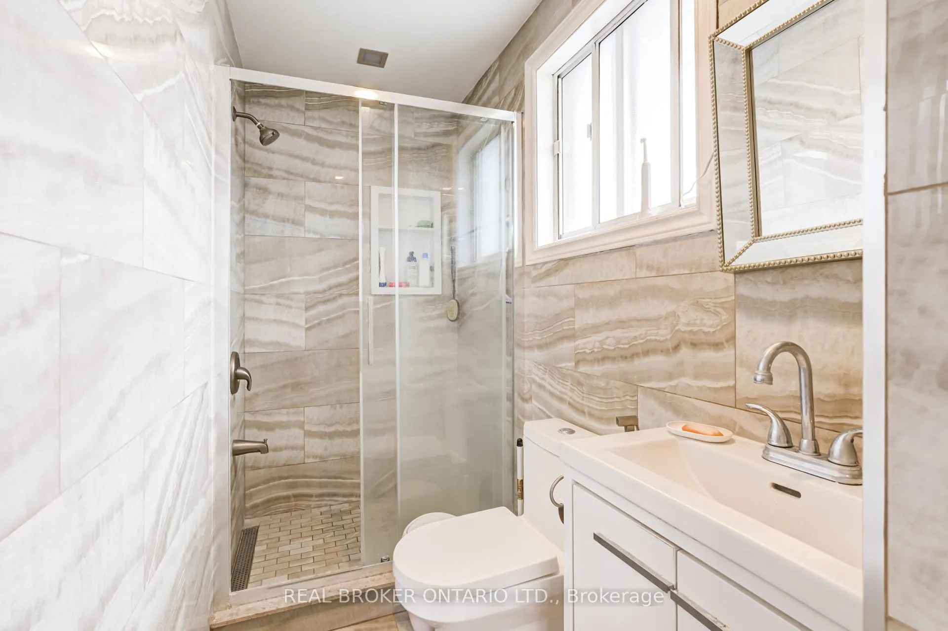 Photo 19 of Unit UPPER, 110 Commonwealth Avenue, Scarborough, Kennedy Park — HOMEH