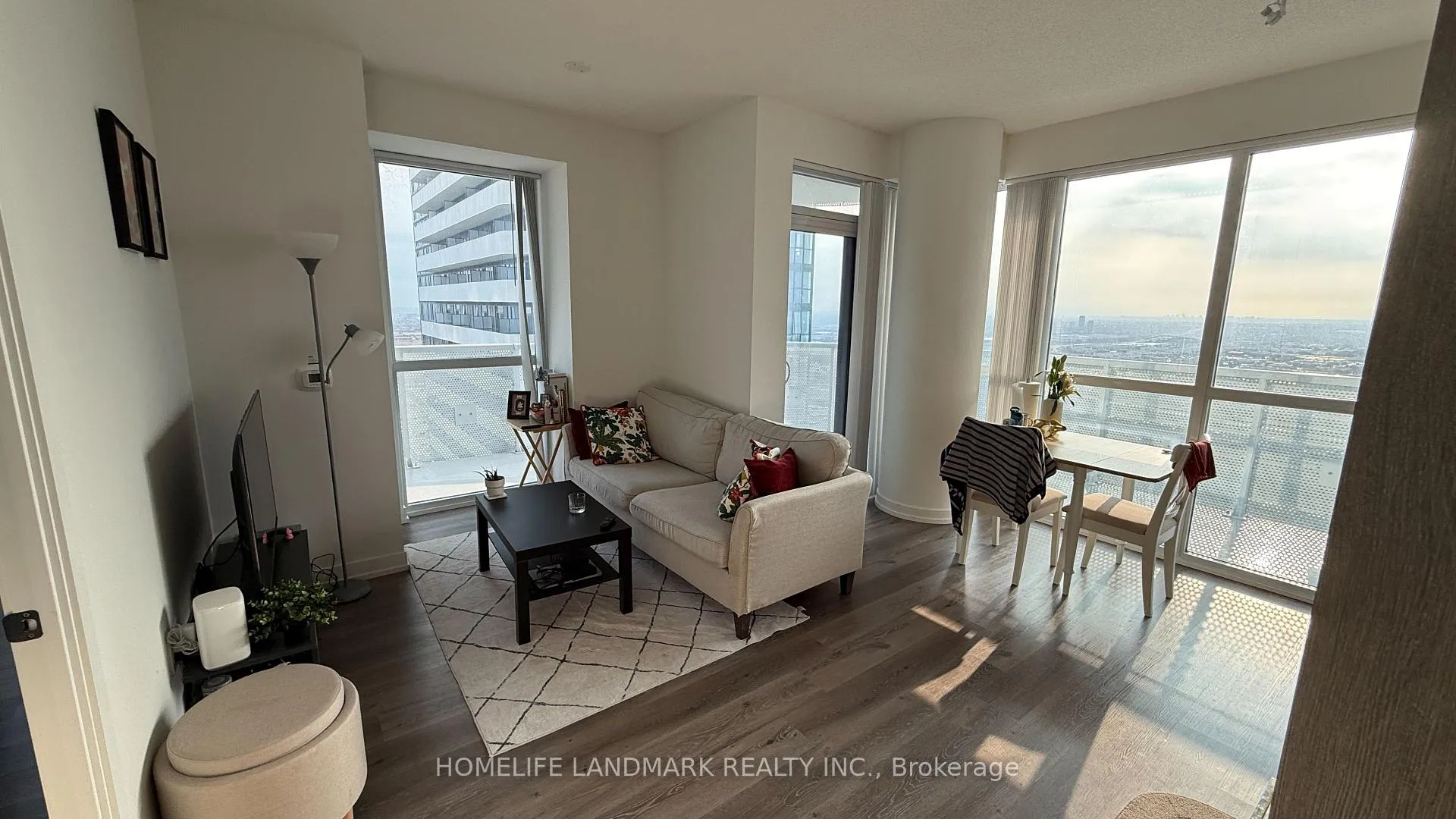 Photo 2 of Unit 3006, 225 Commerce Street, Vaughan, Vaughan Corporate Centre — HOMEH