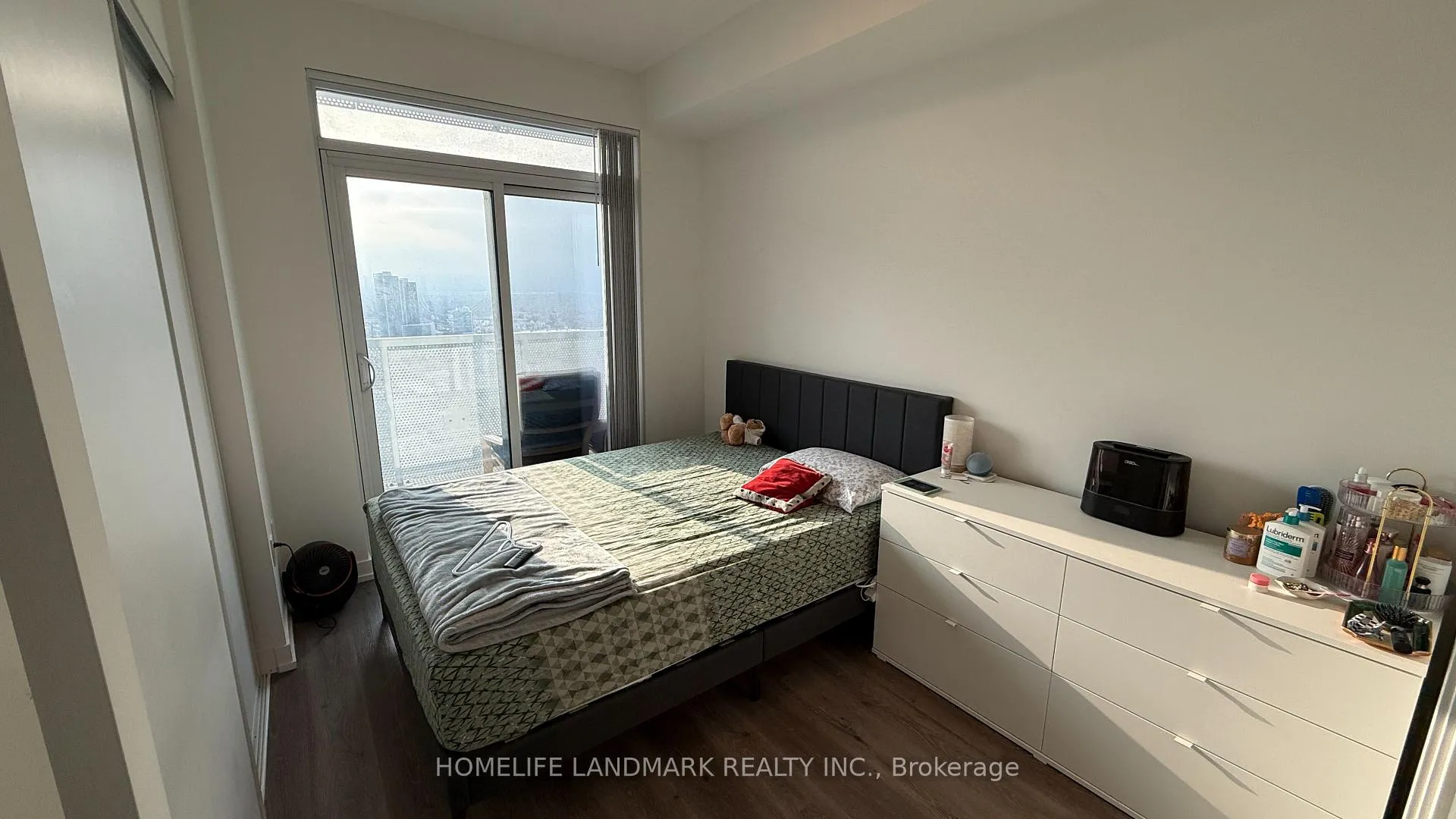 Photo 4 of Unit 3006, 225 Commerce Street, Vaughan, Vaughan Corporate Centre — HOMEH