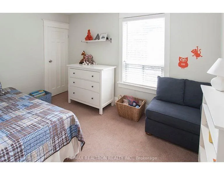 Photo 11 of 38 Hiltz Avenue, Toronto, South Riverdale — HOMEH
