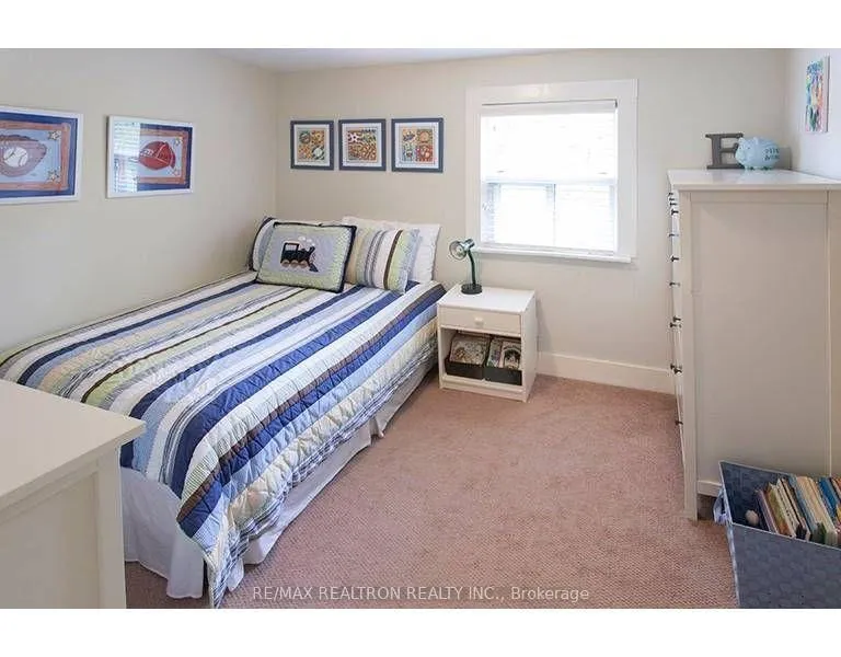 Photo 12 of 38 Hiltz Avenue, Toronto, South Riverdale — HOMEH