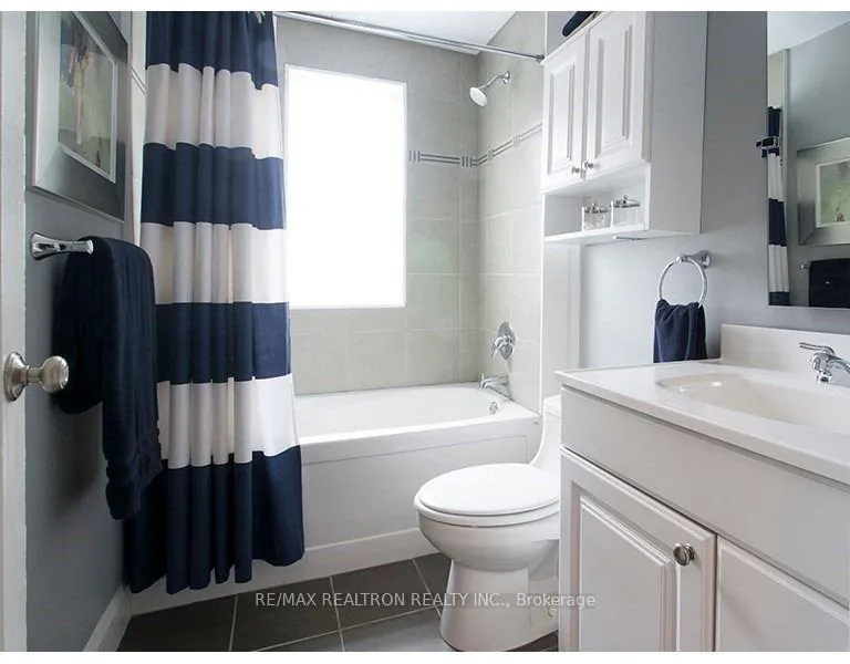 Photo 13 of 38 Hiltz Avenue, Toronto, South Riverdale — HOMEH