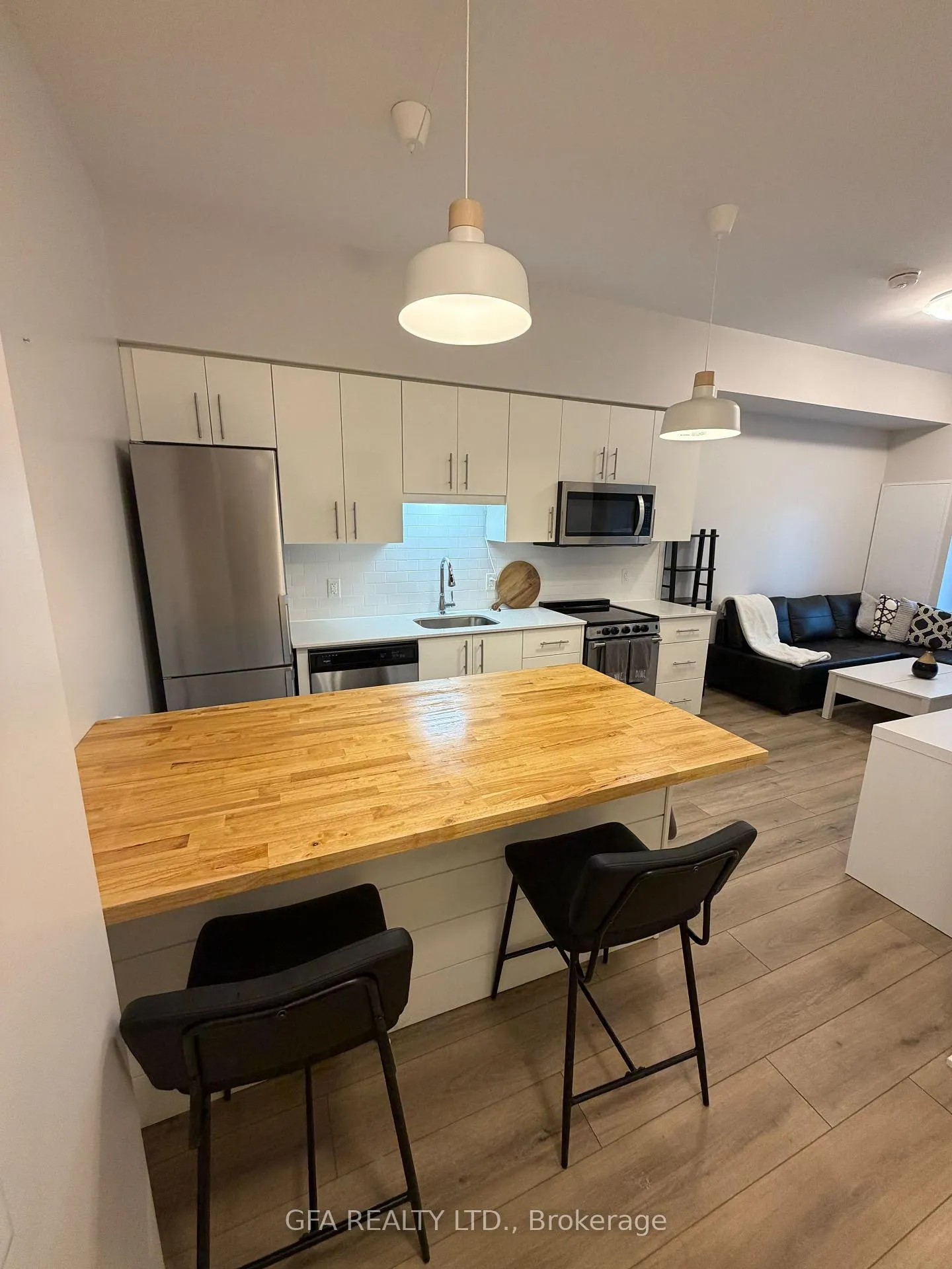 Photo 3 of Unit 135, 110 Fergus Avenue, Kitchener — HOMEH