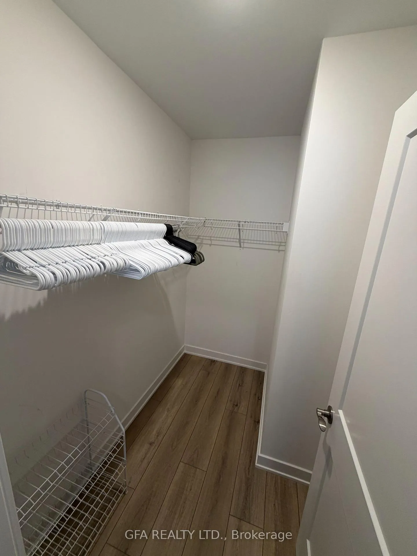 Photo 7 of Unit 135, 110 Fergus Avenue, Kitchener — HOMEH