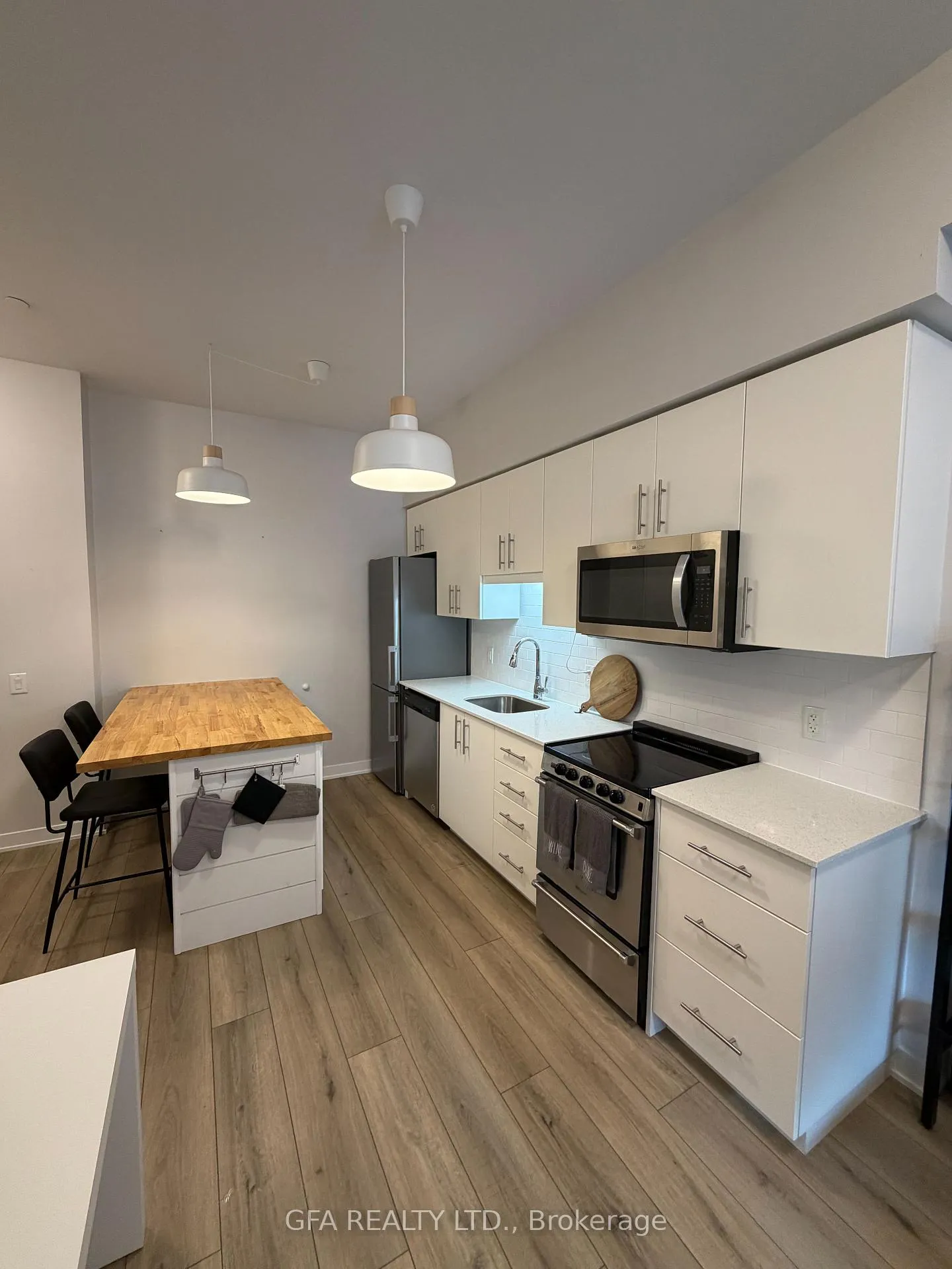 Photo 12 of Unit 135, 110 Fergus Avenue, Kitchener — HOMEH