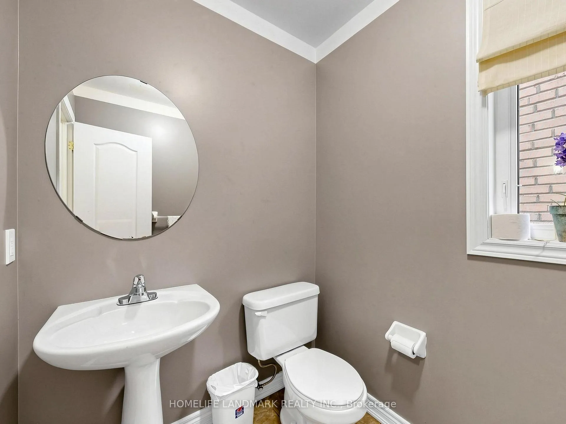 Photo 18 of 70 Burgundy Trail, Vaughan, Patterson — HOMEH