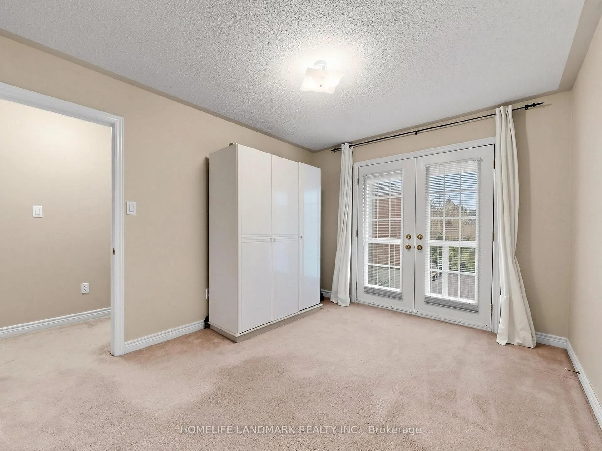 Photo 32 of 70 Burgundy Trail, Vaughan, Patterson — HOMEH