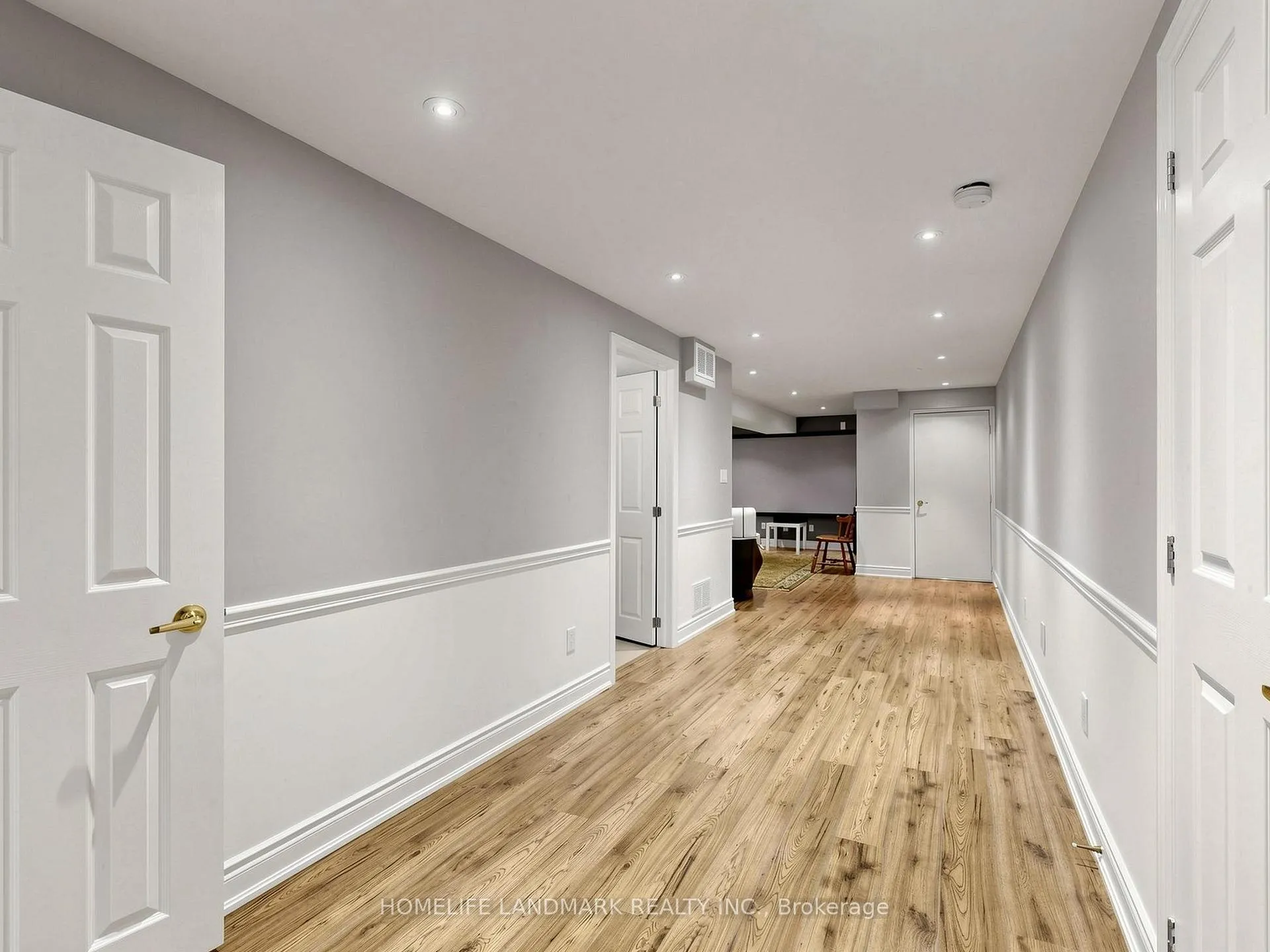 Photo 36 of 70 Burgundy Trail, Vaughan, Patterson — HOMEH