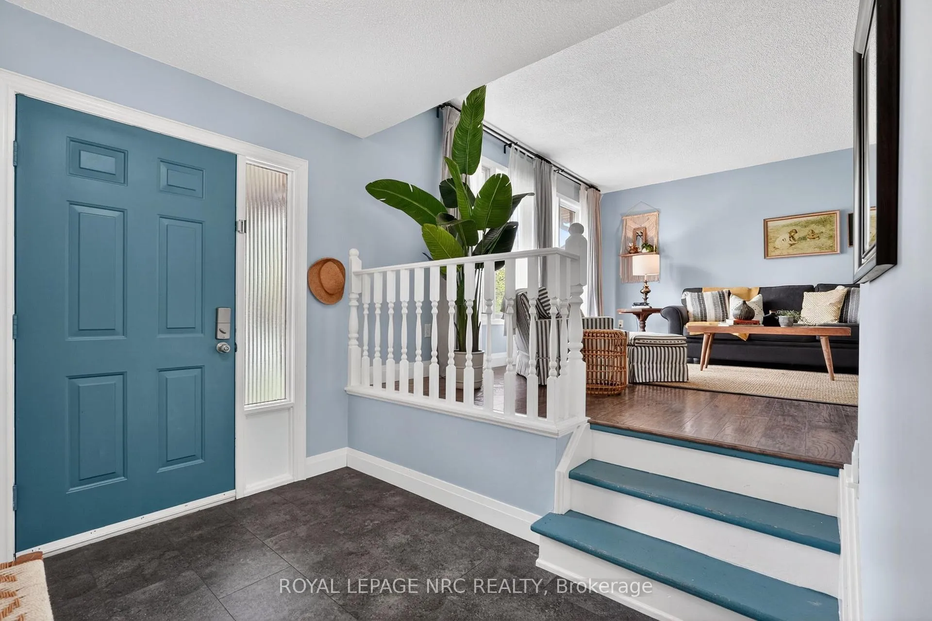 Photo 4 of 4502 Green Meadow Boulevard, Lincoln, Beamsville — HOMEH