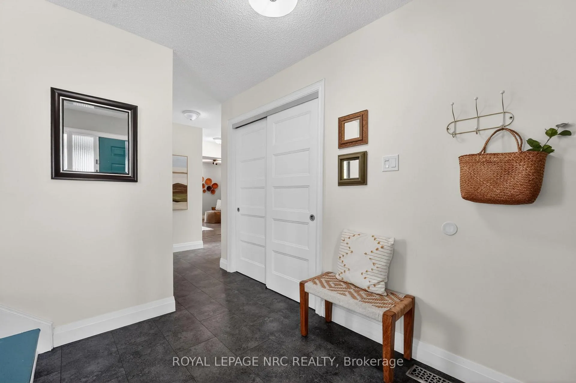Photo 20 of 4502 Green Meadow Boulevard, Lincoln, Beamsville — HOMEH