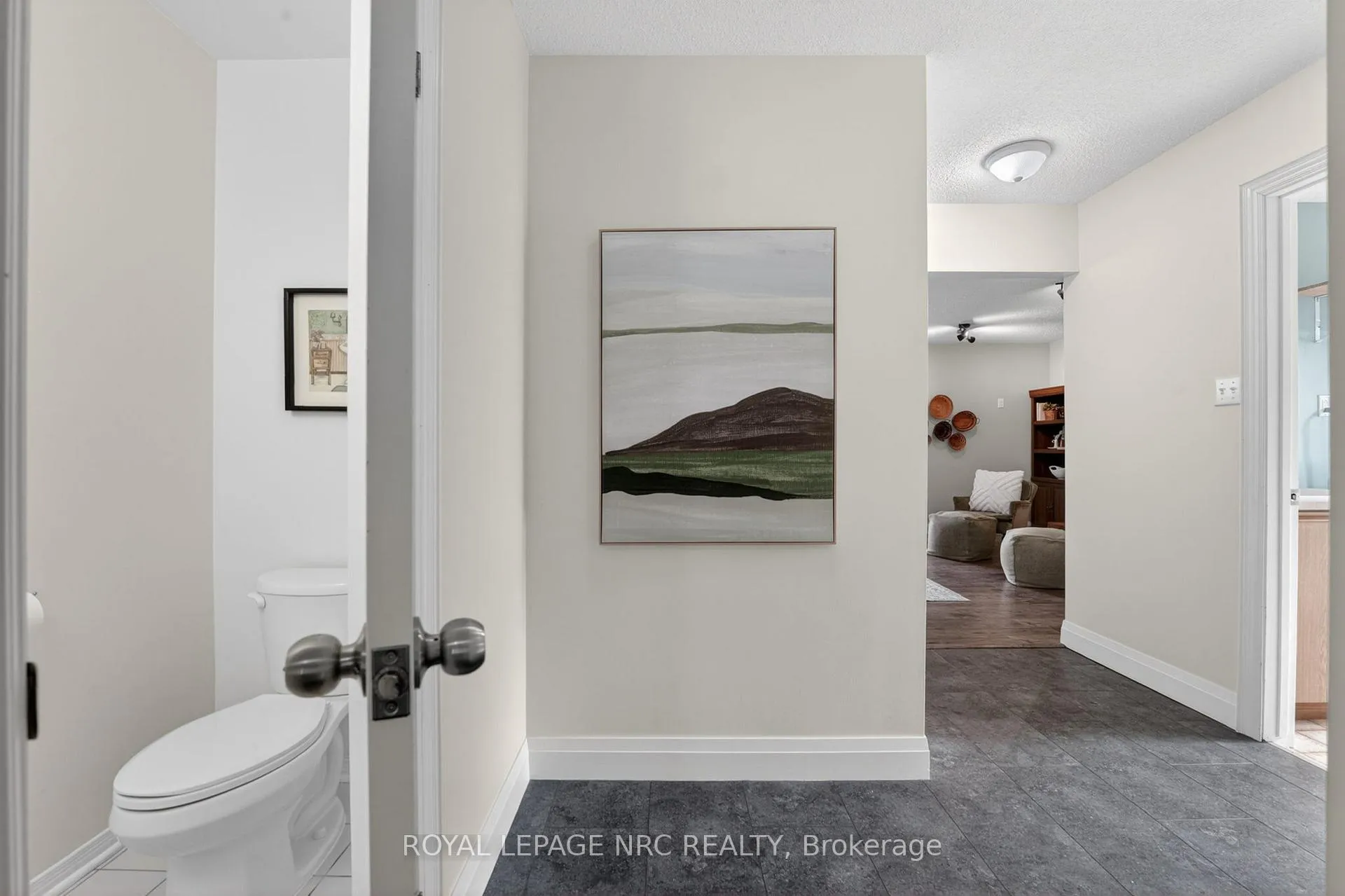 Photo 21 of 4502 Green Meadow Boulevard, Lincoln, Beamsville — HOMEH