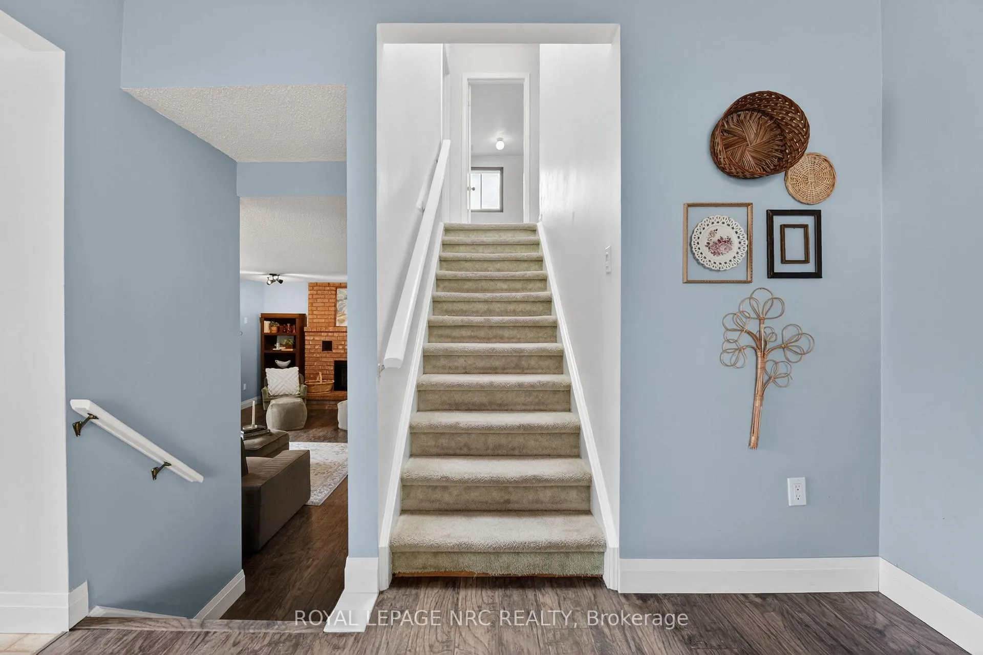 Photo 24 of 4502 Green Meadow Boulevard, Lincoln, Beamsville — HOMEH