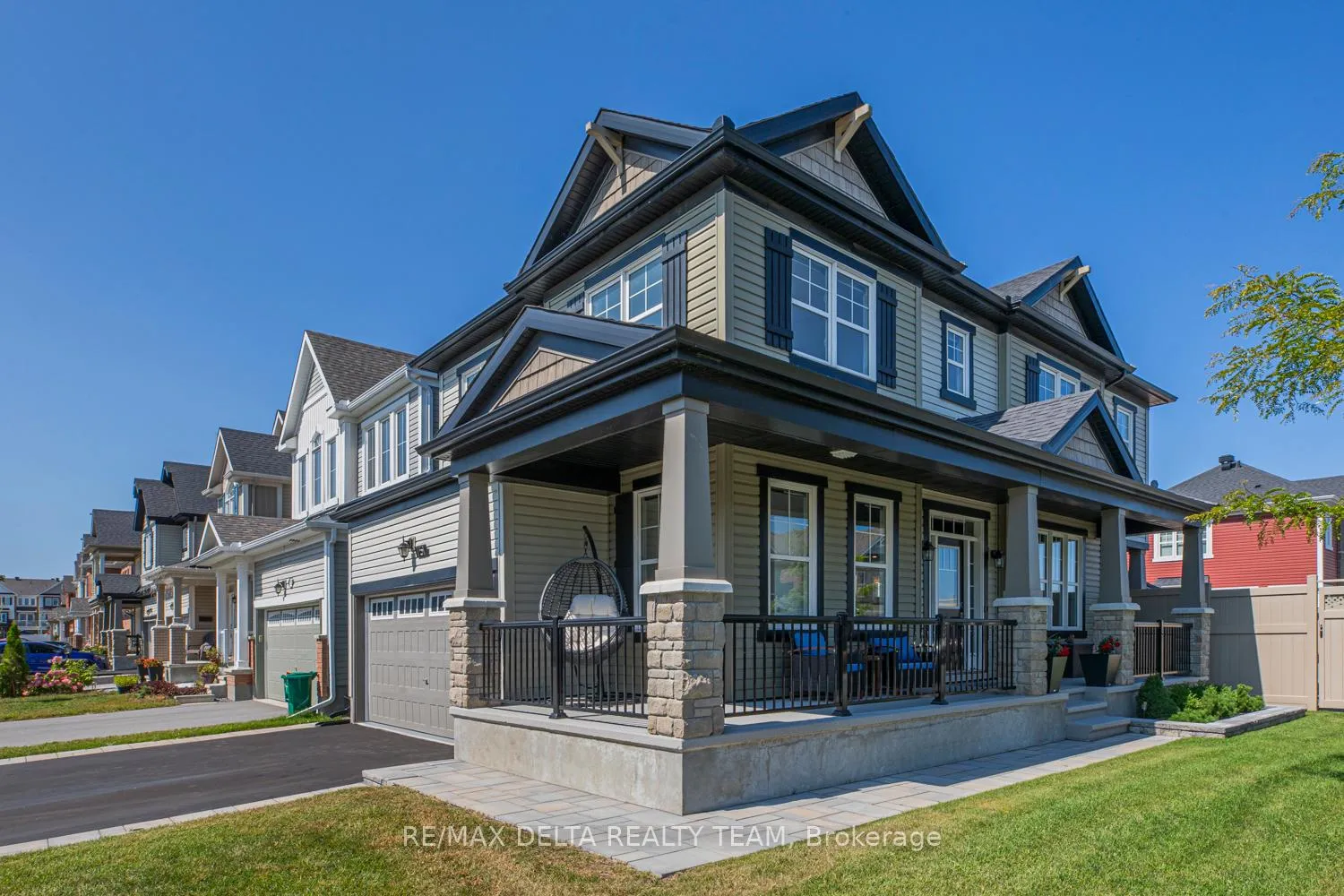 Photo 3 of 751 Devario Crescent, Ottawa, Barrhaven - Half Moon Bay — HOMEH
