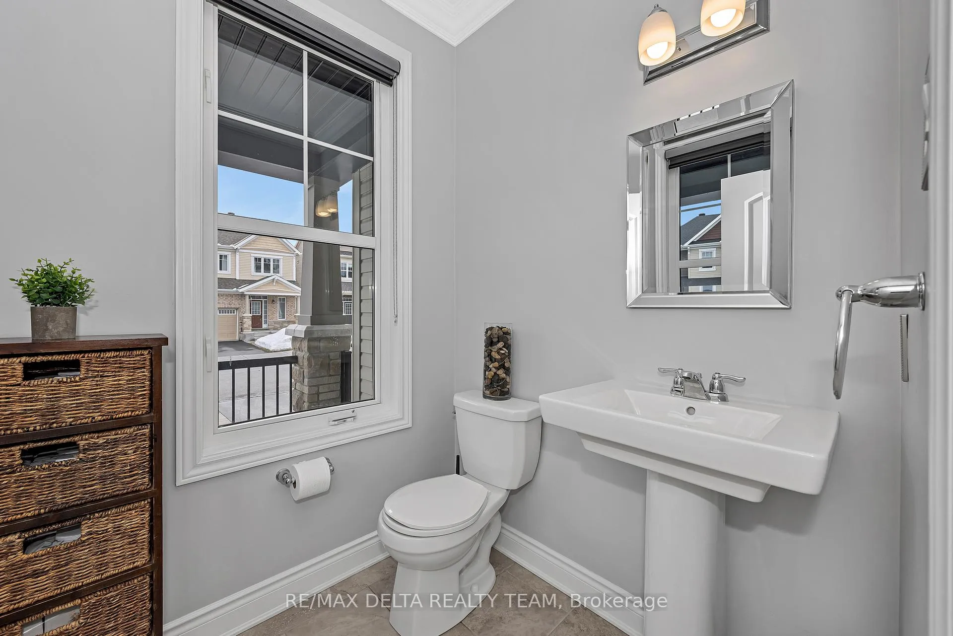 Photo 15 of 751 Devario Crescent, Ottawa, Barrhaven - Half Moon Bay — HOMEH