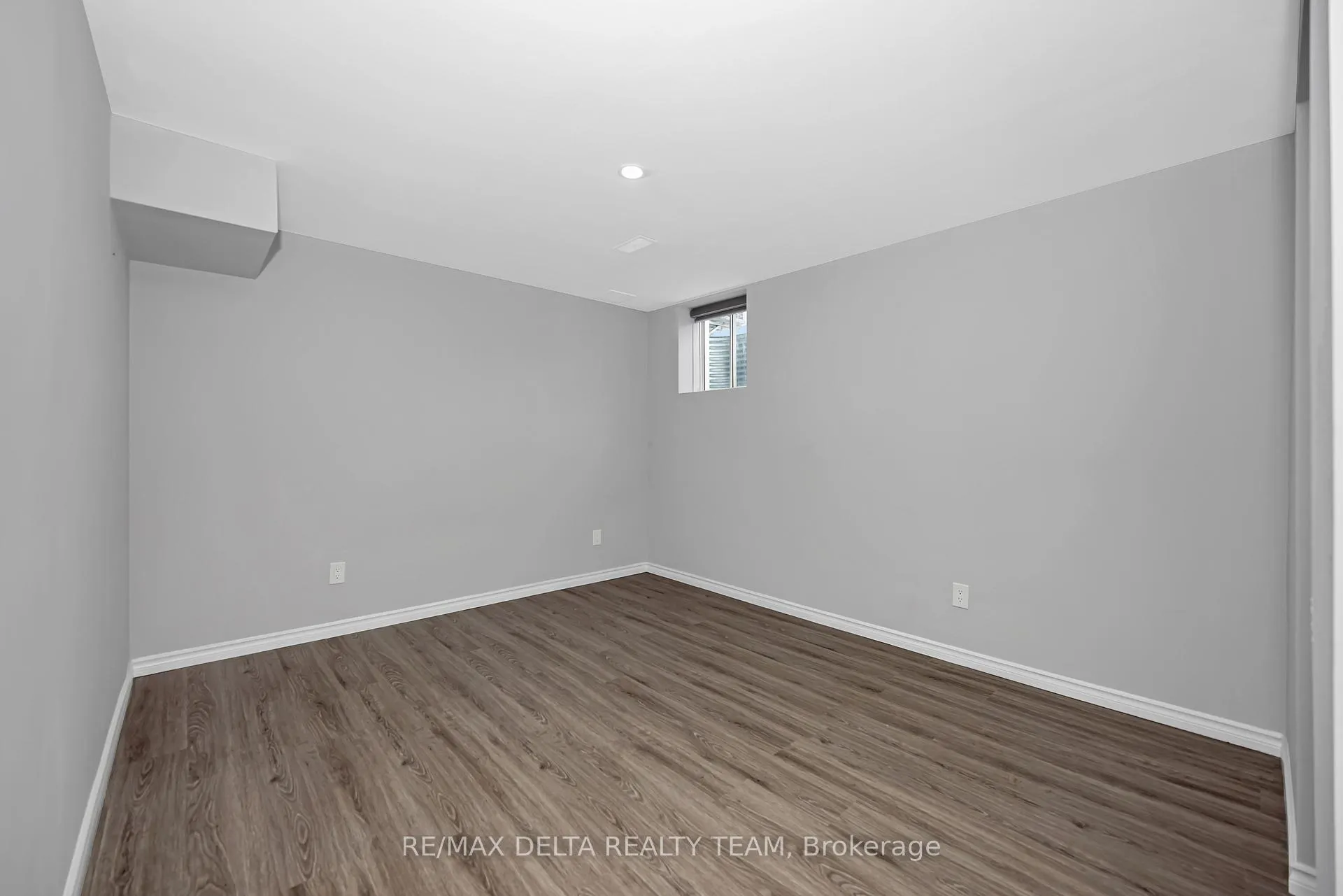 Photo 31 of 751 Devario Crescent, Ottawa, Barrhaven - Half Moon Bay — HOMEH