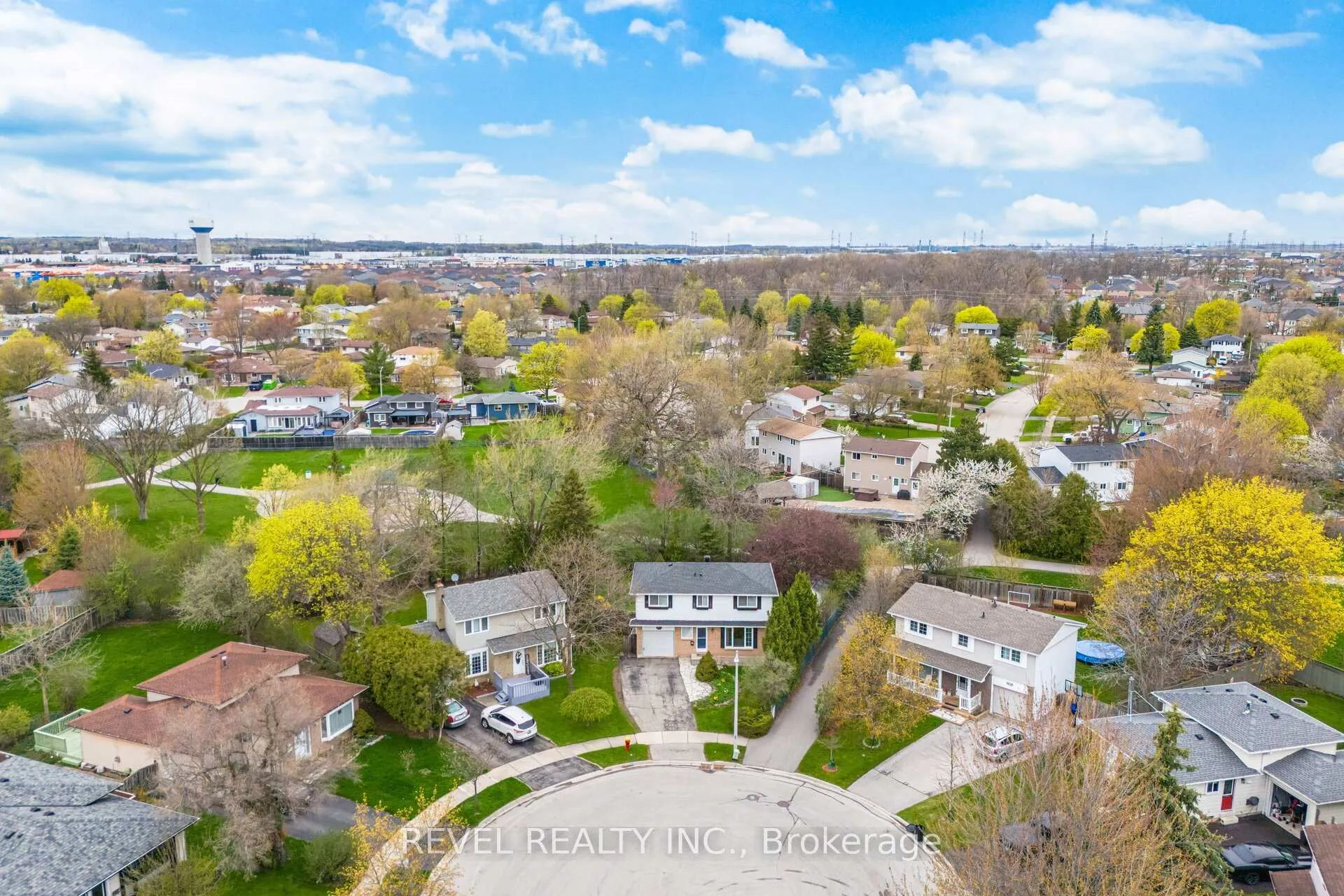 Photo 2 of 807 Secord Court, Milton, Dorset Park — HOMEH