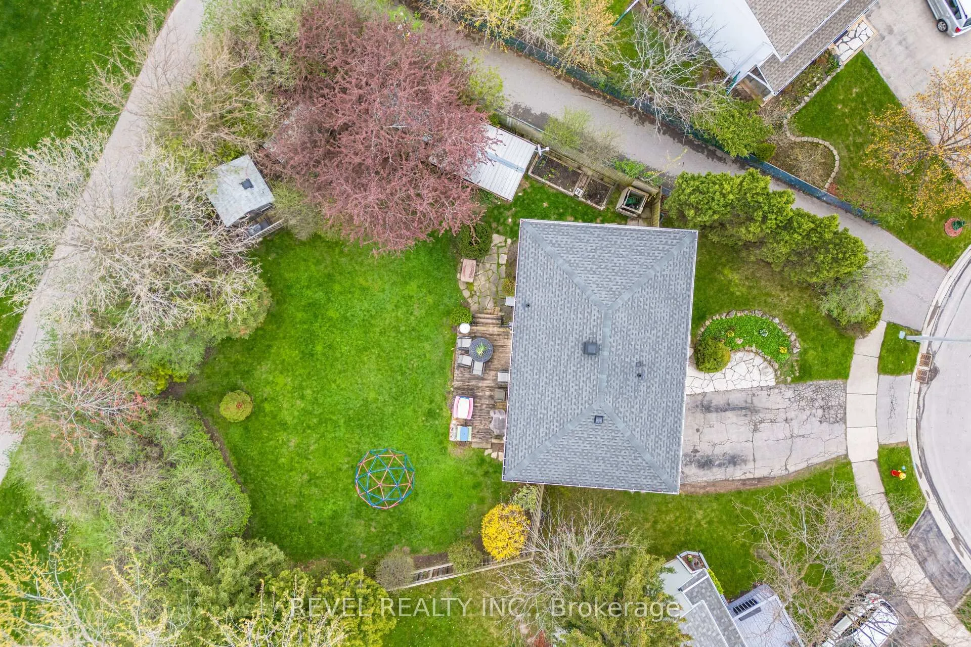 Photo 3 of 807 Secord Court, Milton, Dorset Park — HOMEH
