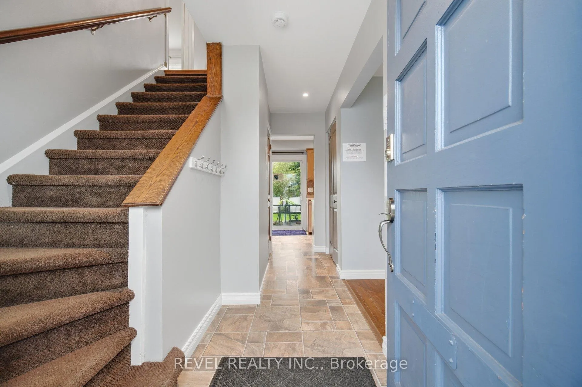 Photo 5 of 807 Secord Court, Milton, Dorset Park — HOMEH