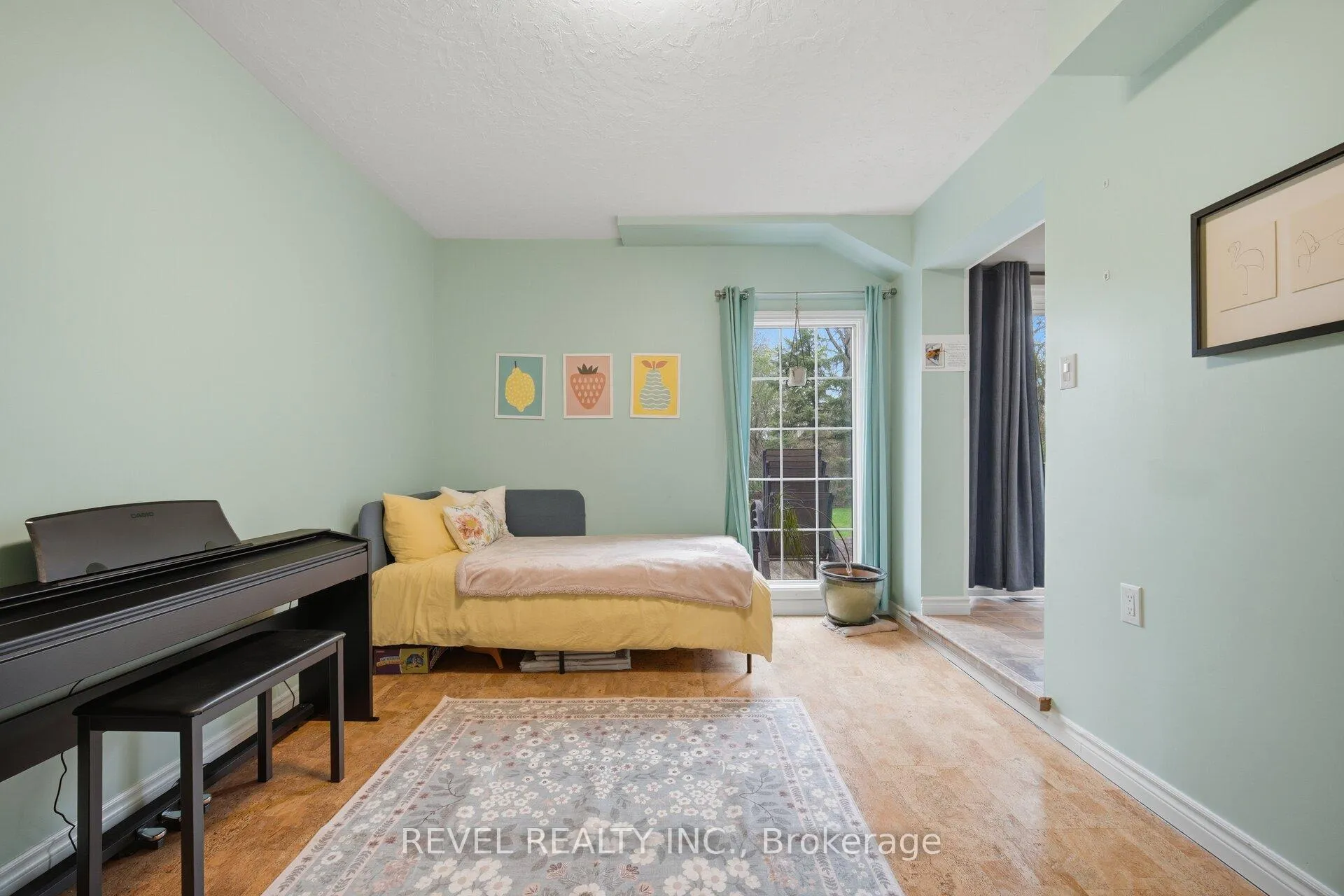 Photo 15 of 807 Secord Court, Milton, Dorset Park — HOMEH