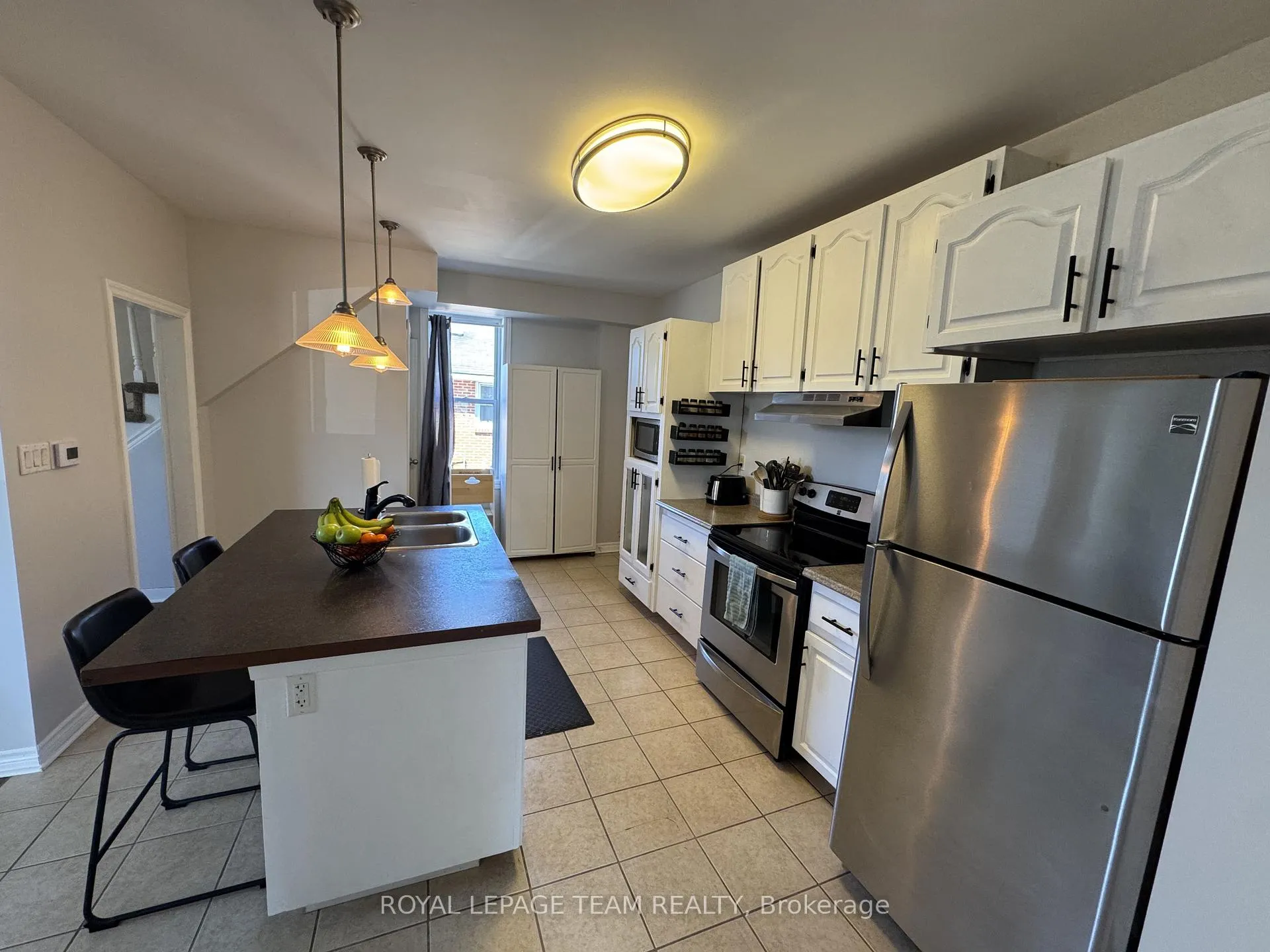 Photo 8 of 299 Elgin Street W, Arnprior — HOMEH